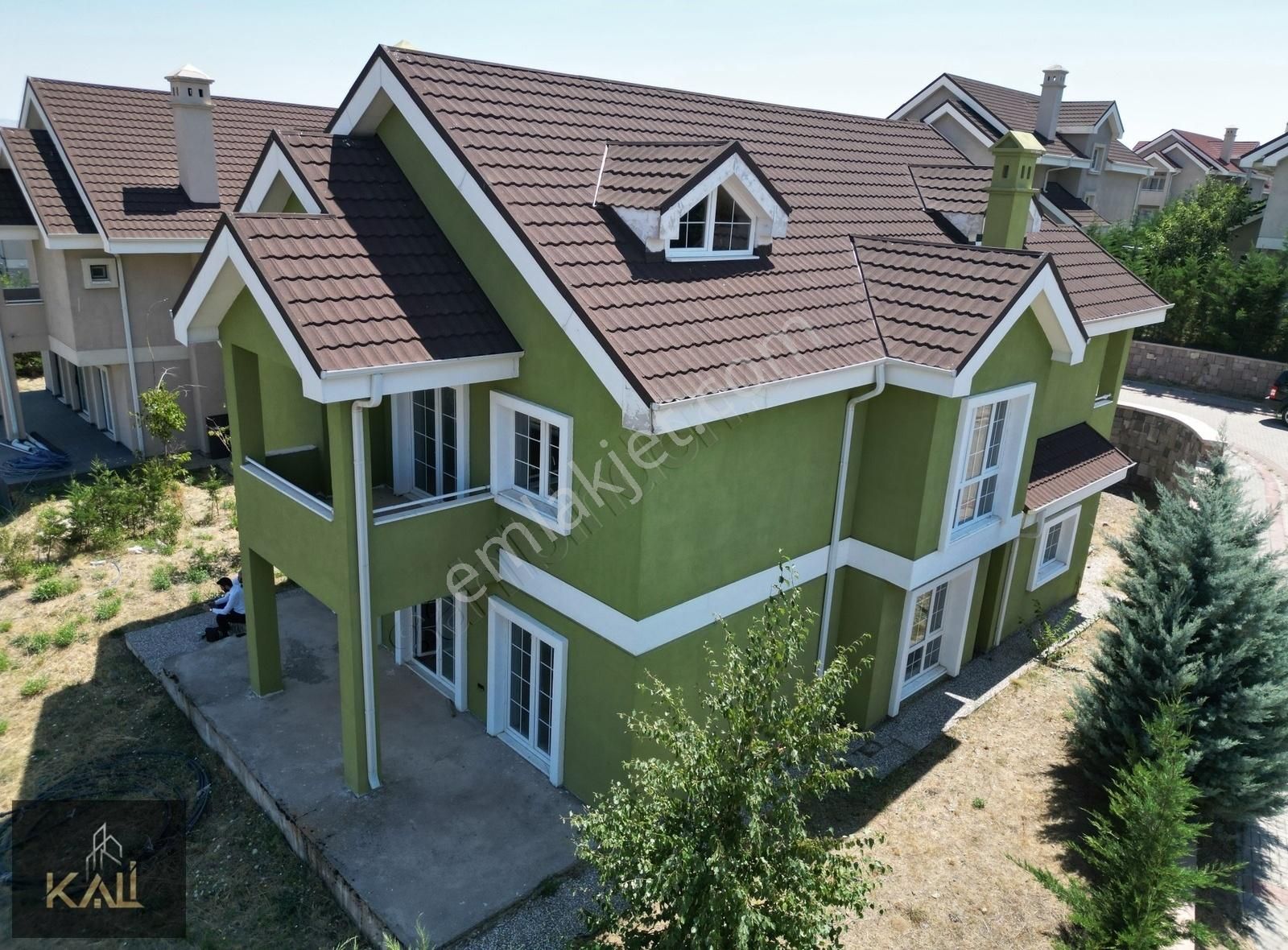 Gölbaşı Koparan Satılık Villa ANADOLU BAHÇEŞEHİR VİLLALARIN DA NATAMAM 7+1 VİLLA KALİ A.Ş.