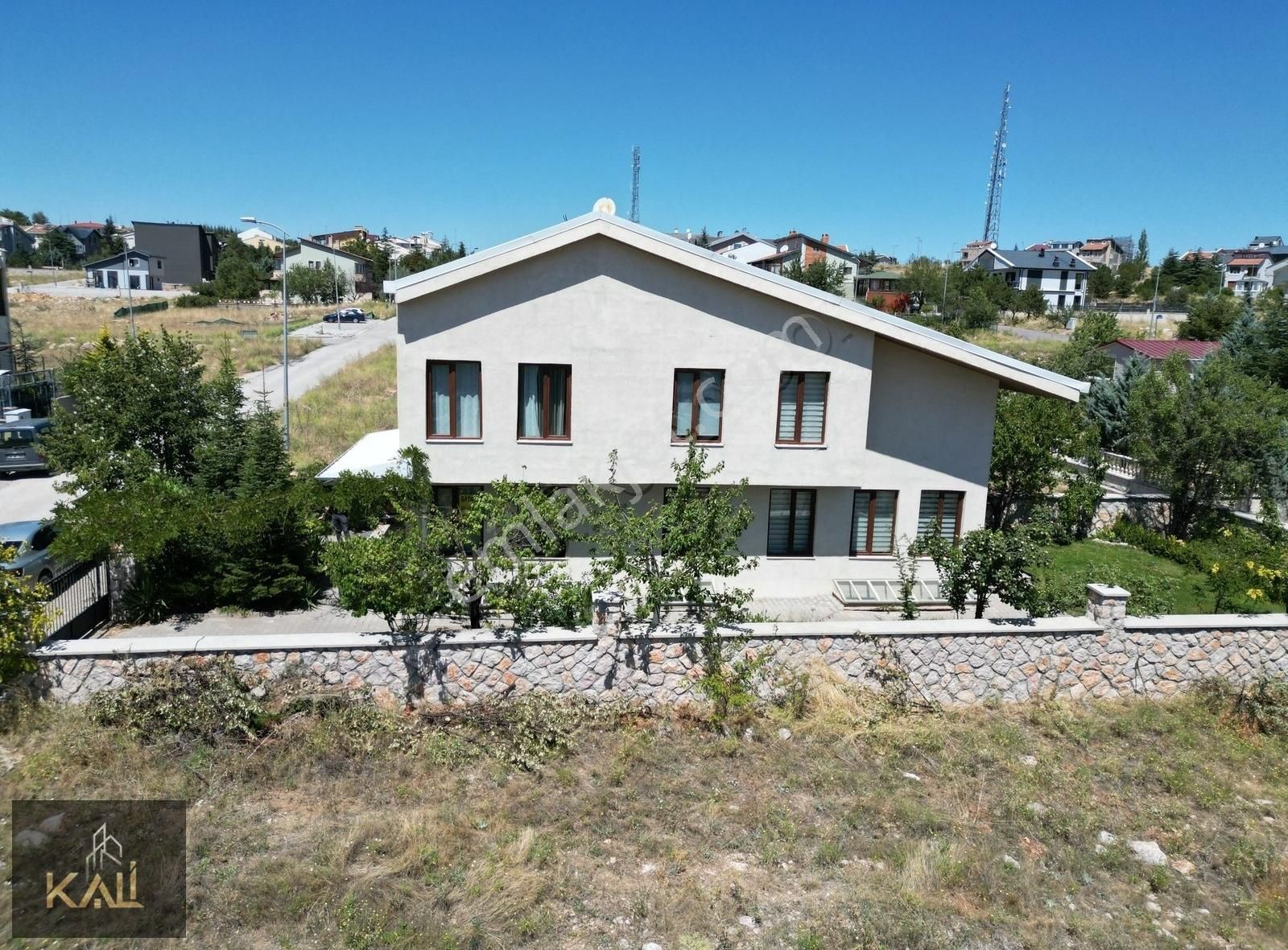 Çankaya Ahlatlıbel Satılık Villa Ahlatlıbel Atılım Ünv. Kampüsü Yakını 6+2 Satılık Villa KALİ A.Ş