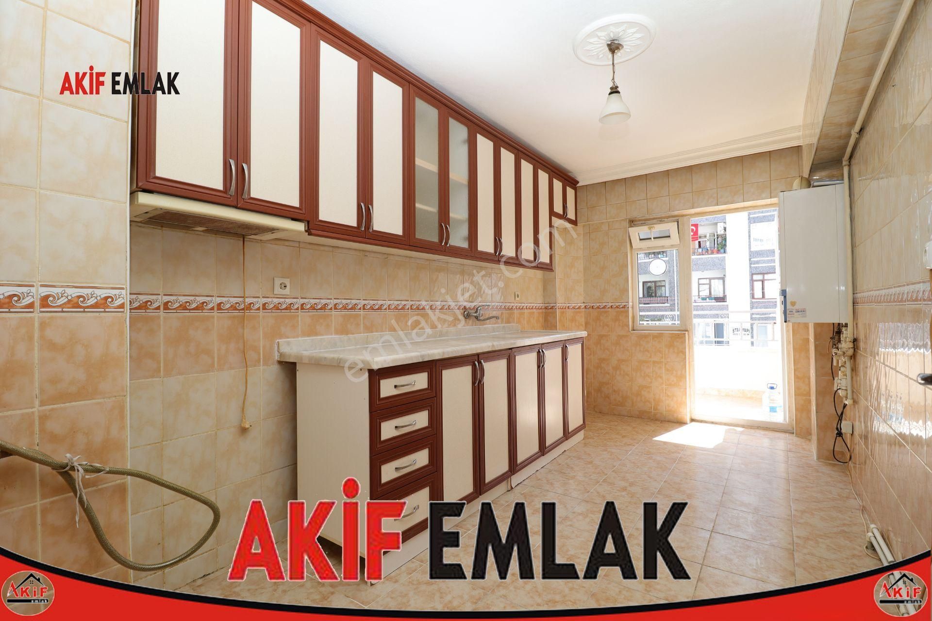 Etimesgut Topçu Kiralık Daire  AKİF'ten 1514 CADDE ÜZERİ GÜNEY-DOĞU ÖN CEPHE GENİŞ 3+1 KİRALIK DAİRE