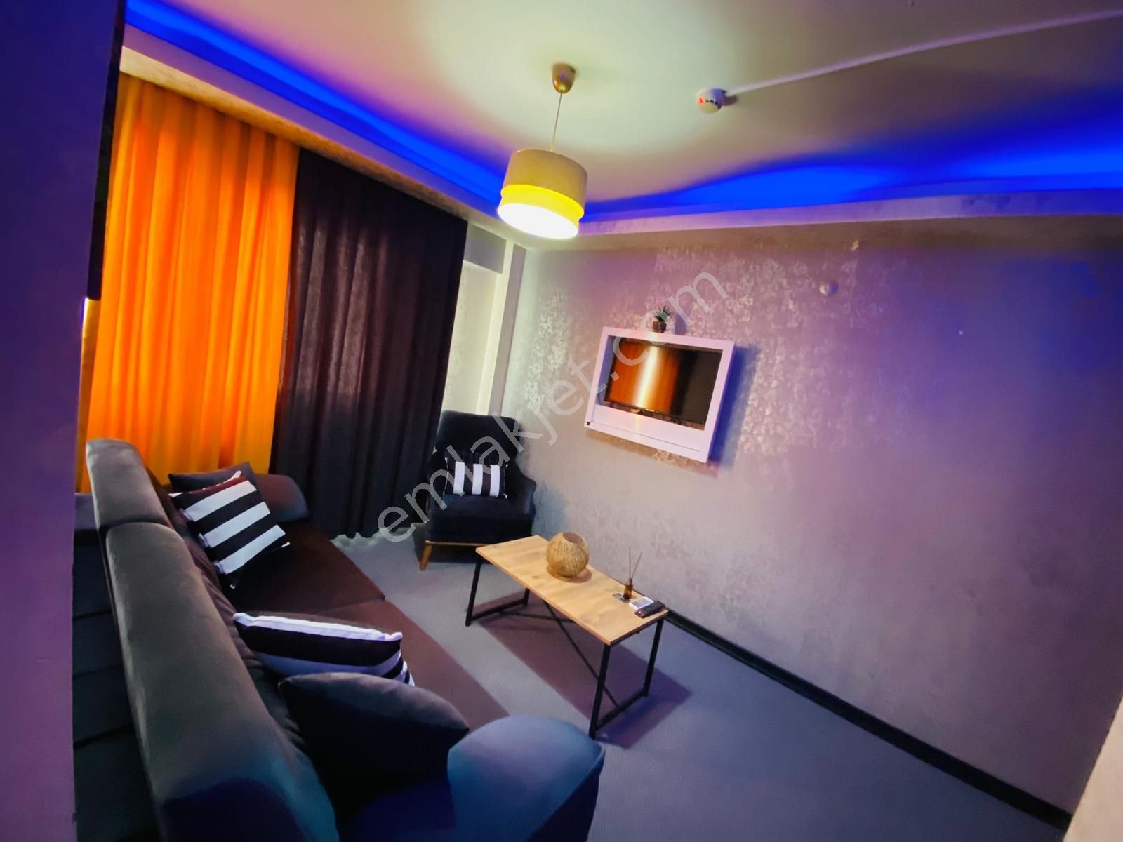 Karşıyaka Çarşı İşbankası Sokagı Günlük Kiralık Lüks Daire - Görsel 8