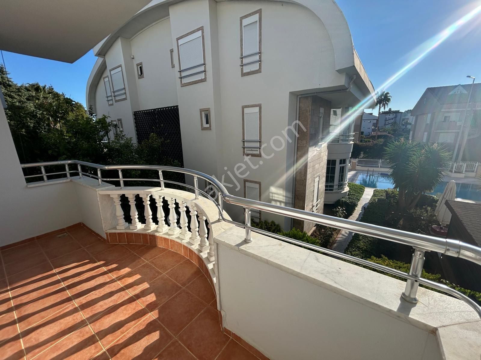 Büyük Plaja Yakın 4 Dairelik Havuzlu Sitede Eşyalı Dubleks - Görsel 16