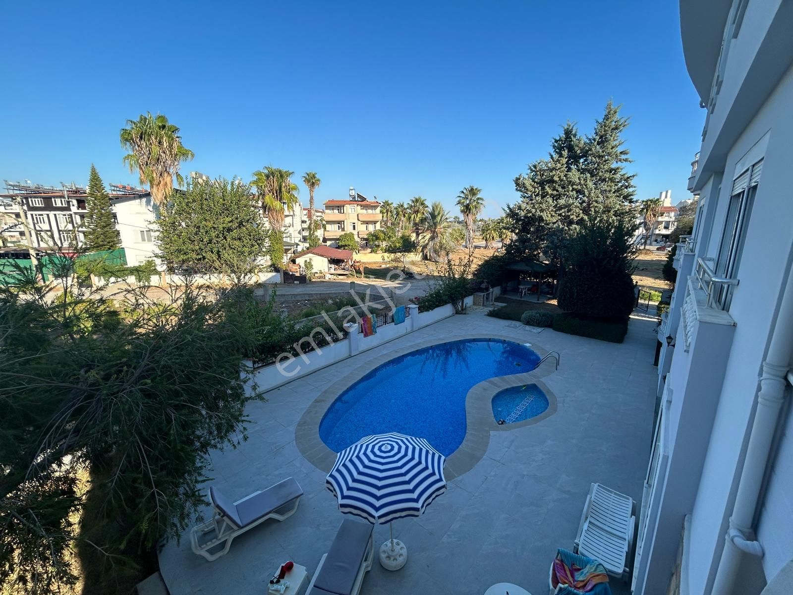 Büyük Plaja Yakın 4 Dairelik Havuzlu Sitede Eşyalı Dubleks - Görsel 18