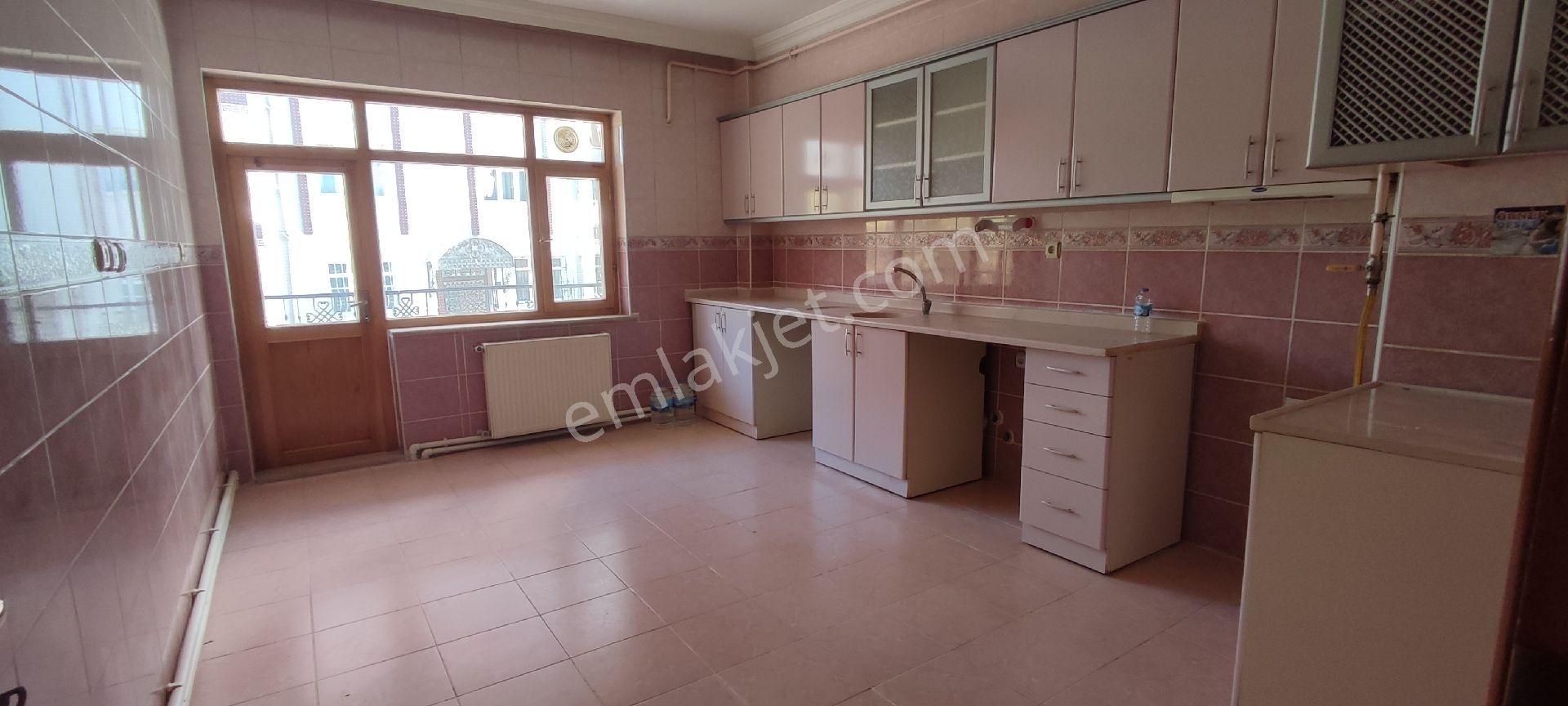 Elazığ Merkez Üniversite Kiralık Daire üniversite Mahallesi'nde kiralık daire