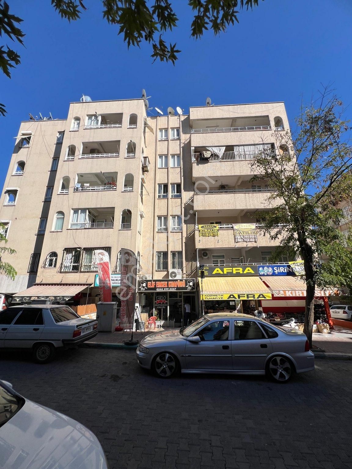 Haliliye Yenişehir Satılık Daire 4 ODALI MERKEZİ KONUMDA SÜPER DAİRE