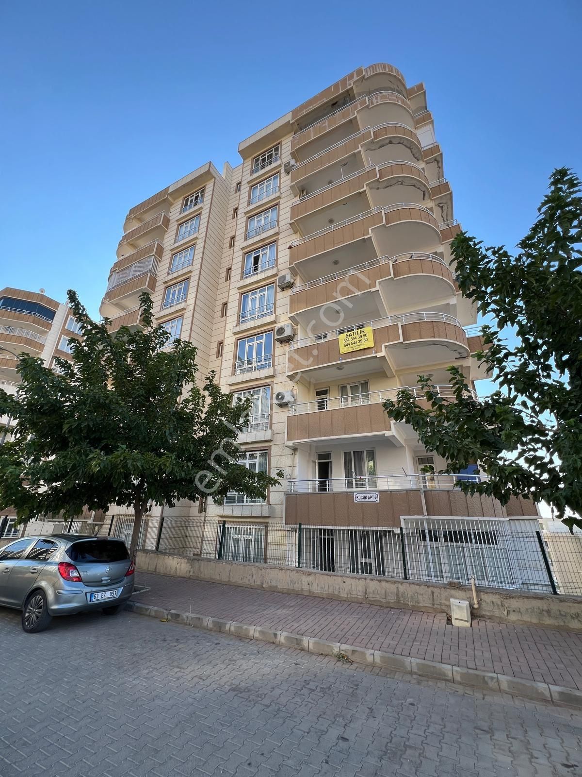 Karaköprü Doğukent Satılık Daire 4 ODALI ACİLL SATILIK ARA KAT DAİRE