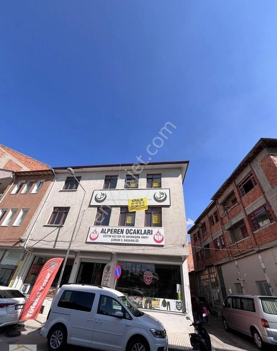 Çorum Merkez Çepni Kiralık Daire 🏡hakan Emlak’tan Saat Kulesi Civarında Kiralık 2+1 Daireler🏡