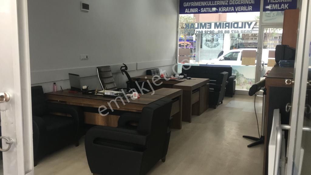 İnegöl Mahmudiye Satılık Bina  ERTUĞRULGAZİ CD. GİRİŞİNDE EN GÖZDE YERDE 4 KATLI HER KATTA 300 m2 SHOWROOM BİNASI