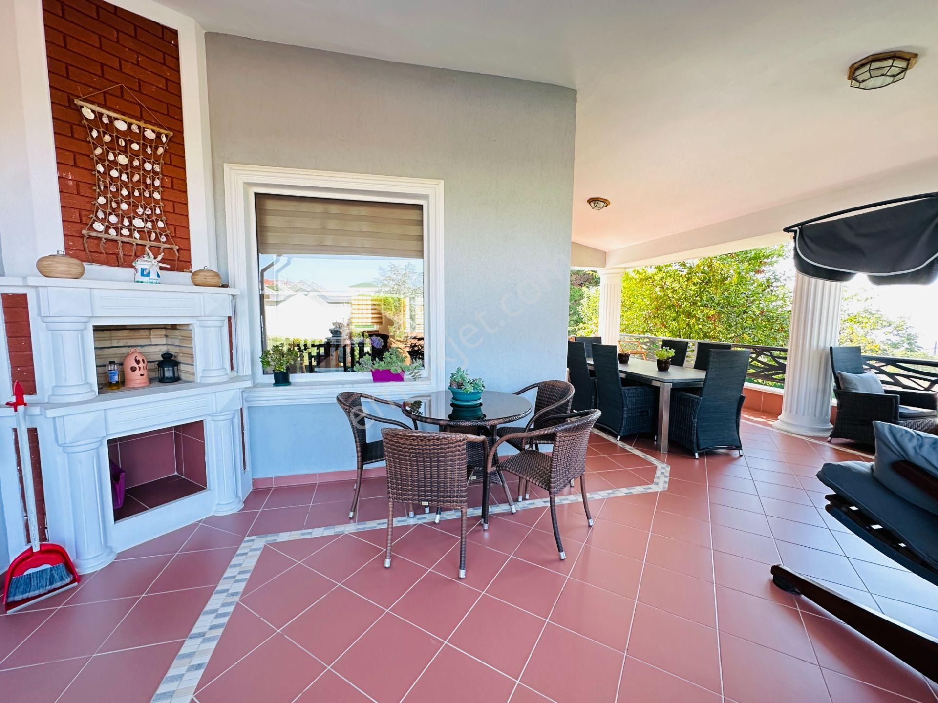 Kamiloba'da 1400m2 Arsa İçinde 500m2 6+1 Satılık Muhteşem Villa - Görsel 8