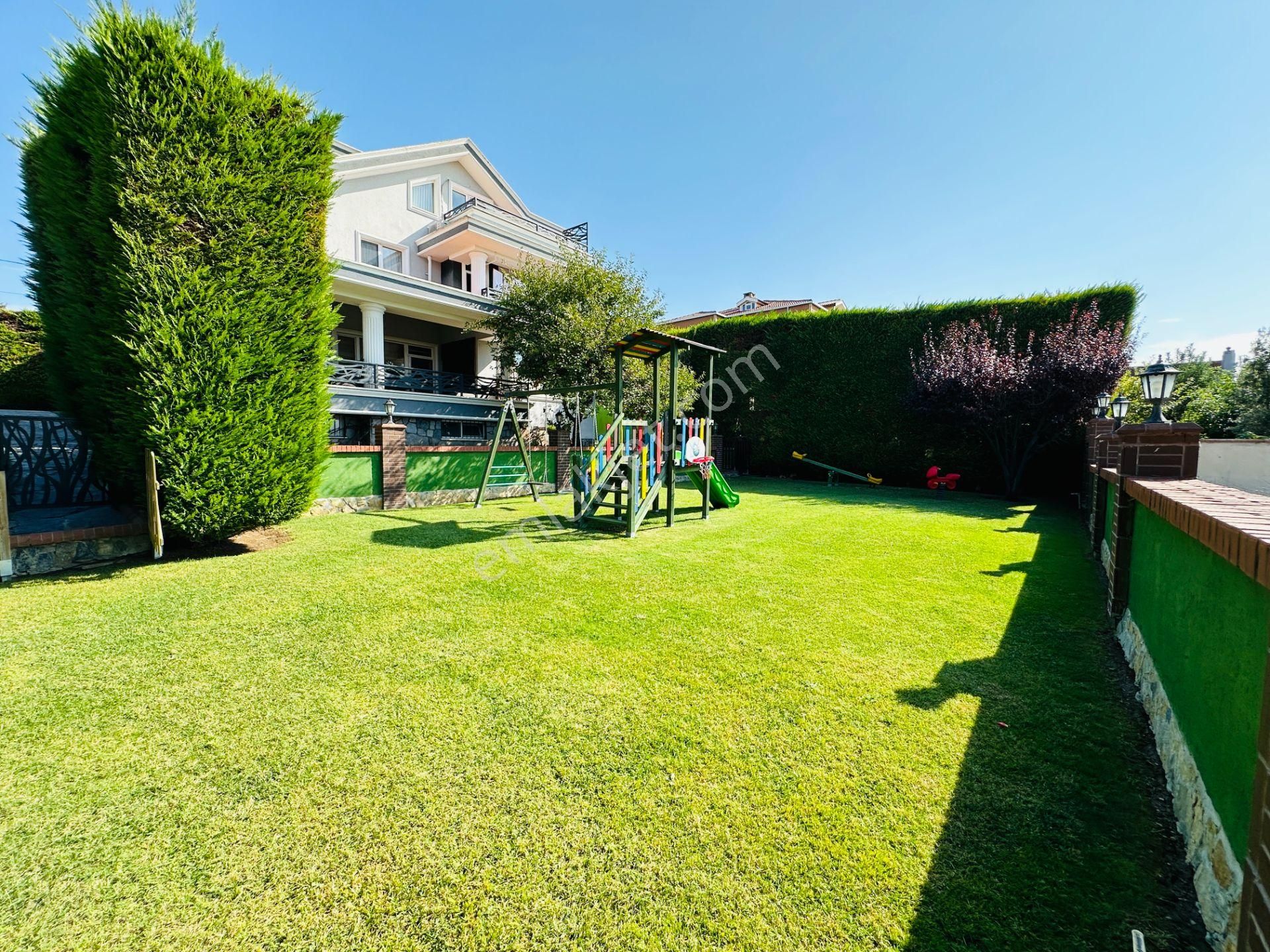 Kamiloba'da 1400m2 Arsa İçinde 500m2 6+1 Satılık Muhteşem Villa - Görsel 44