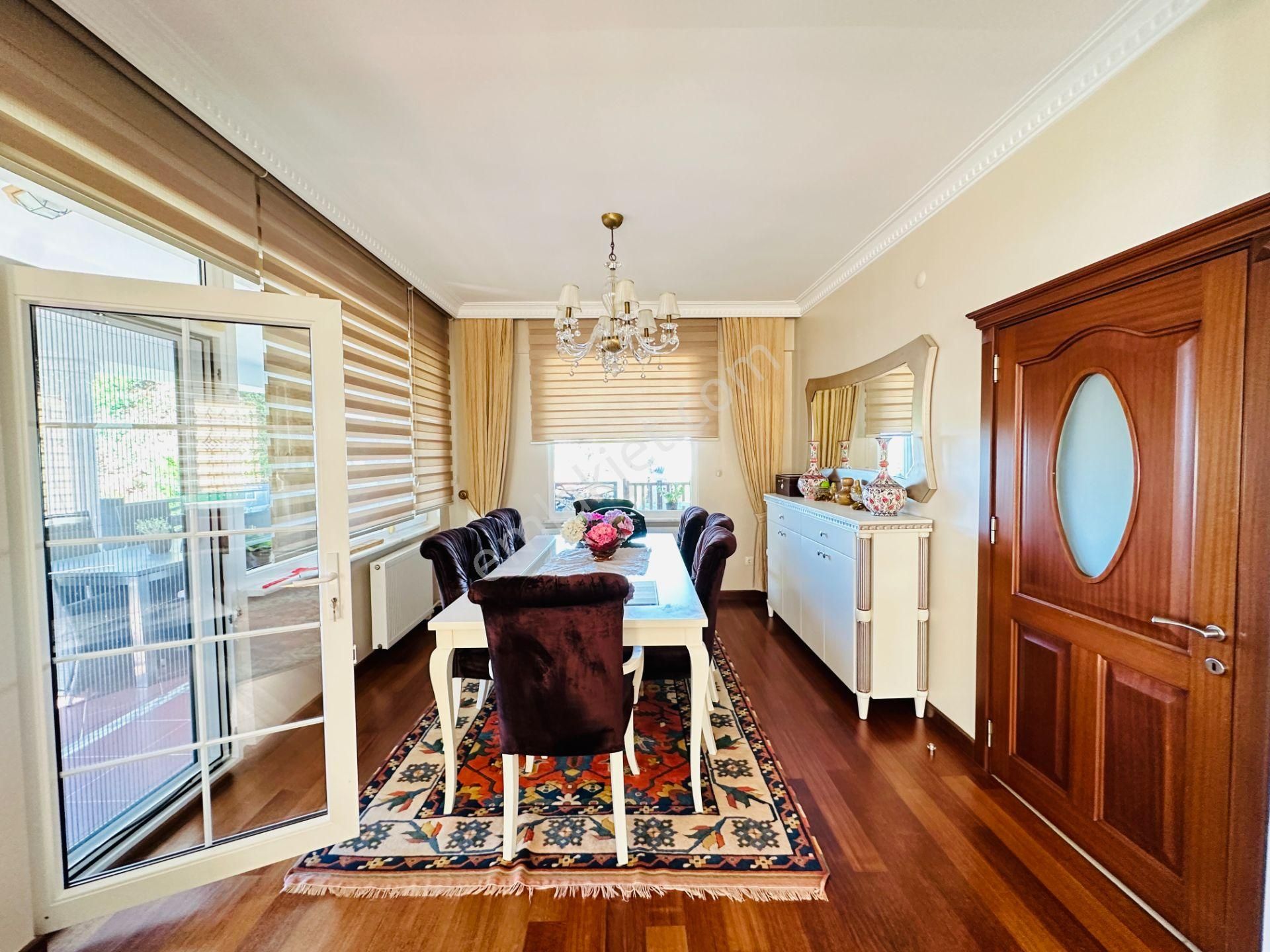 Kamiloba'da 1400m2 Arsa İçinde 500m2 6+1 Satılık Muhteşem Villa - Görsel 5