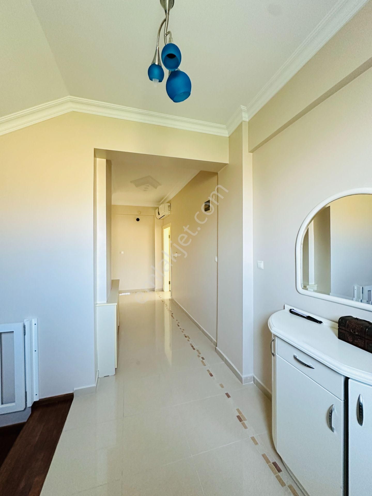 Kamiloba'da 1400m2 Arsa İçinde 500m2 6+1 Satılık Muhteşem Villa - Görsel 19