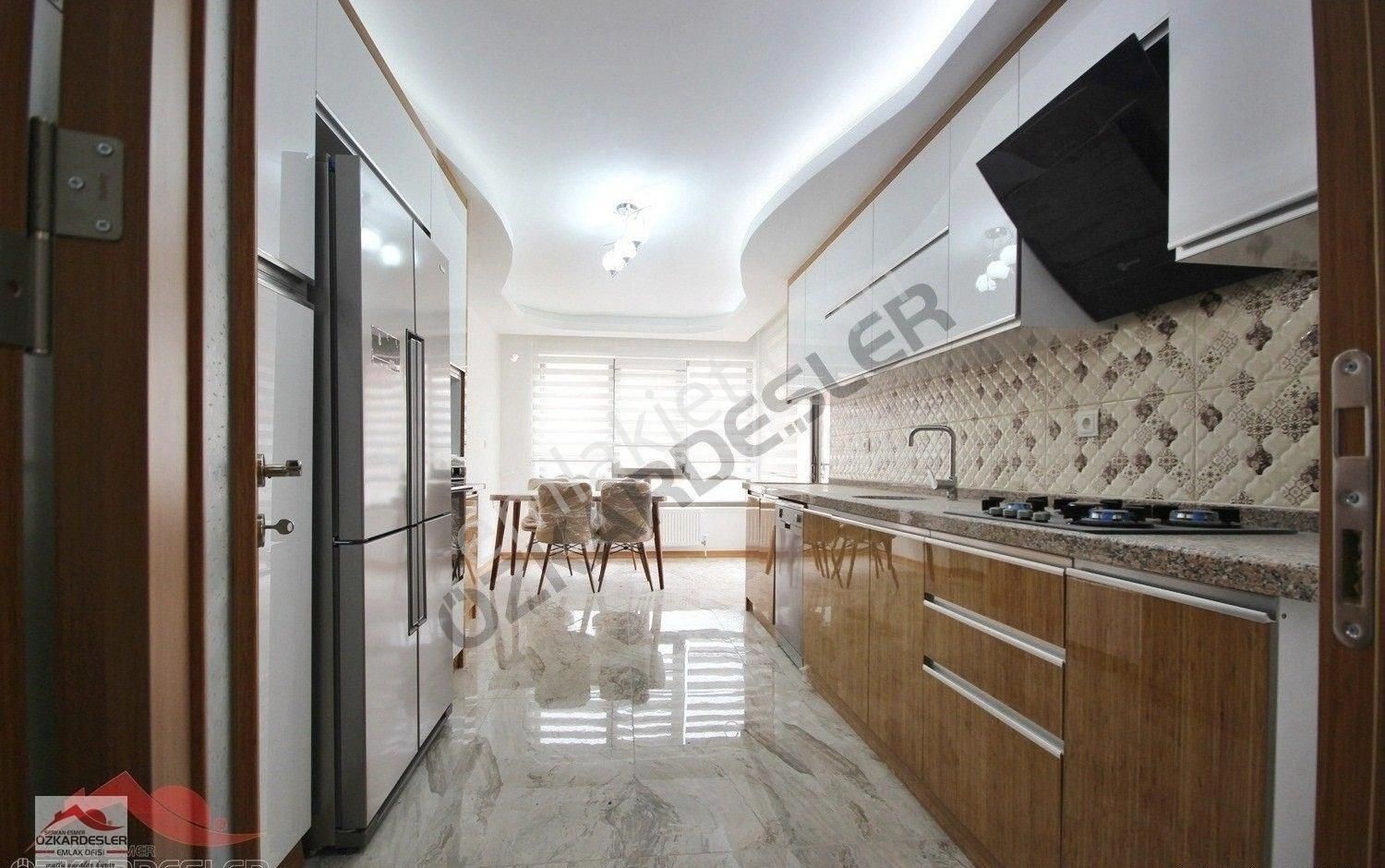 Yenimahalle Burç Satılık Daire BURÇ MAH SATILIK DAİRE İNANILMAZ KALİTE İNANILMAZ GENİŞLİK SİTE İÇİ 4+1