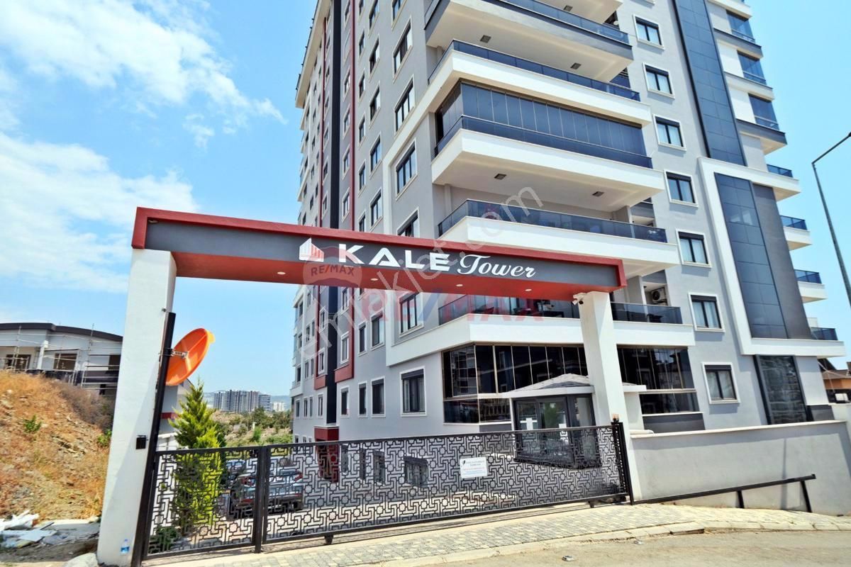 Alanya Mahmutlar Satılık Daire MAHMUTLAR KALE TOWER SİTESİNDE SATILIK 3+1 DAİRE