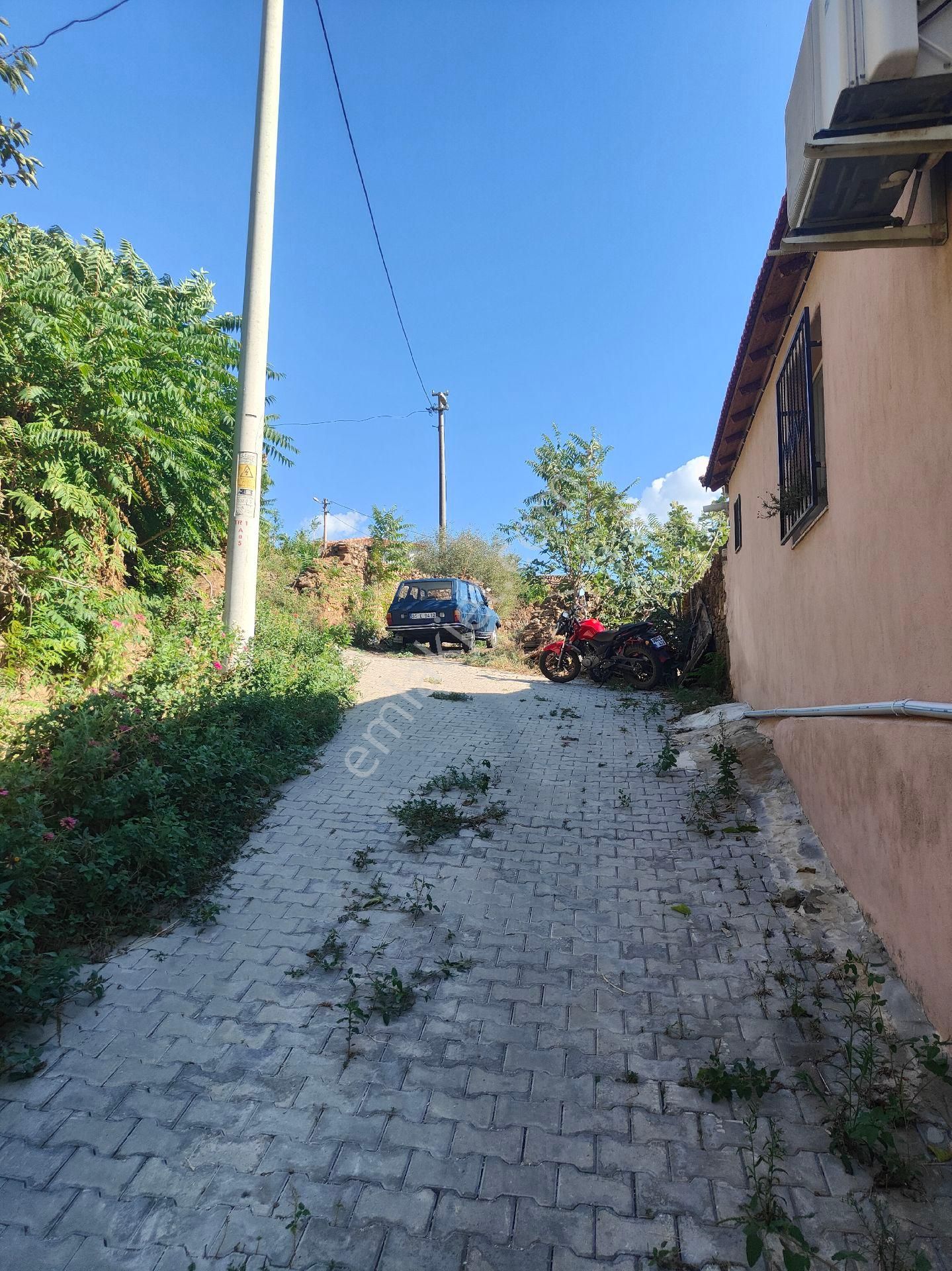 Bayındır Gayrimenkul - Bayındır Yusuflu Köyünden Satılık Köy Evi - Görsel 21