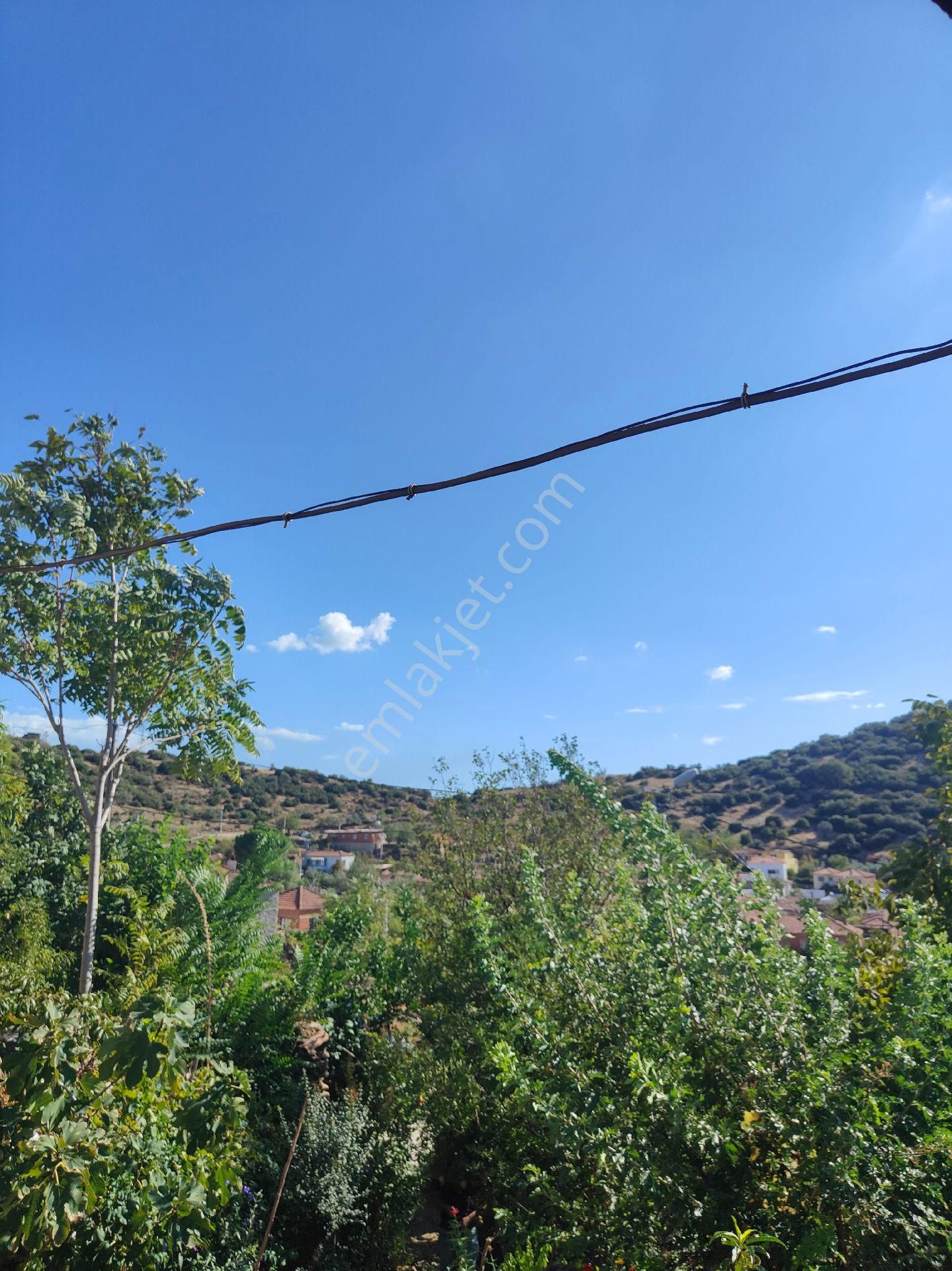 Bayındır Gayrimenkul - Bayındır Yusuflu Köyünden Satılık Köy Evi - Görsel 13