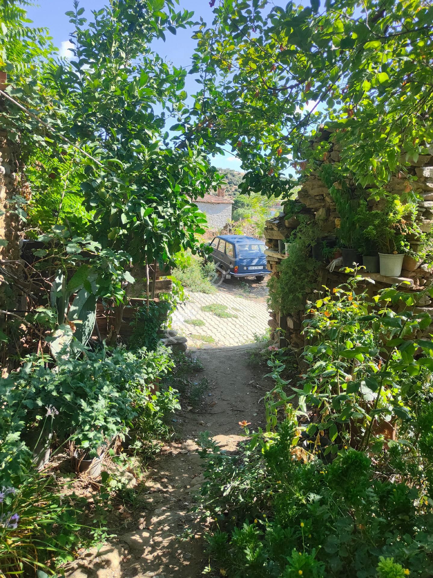 Bayındır Gayrimenkul - Bayındır Yusuflu Köyünden Satılık Köy Evi - Görsel 10