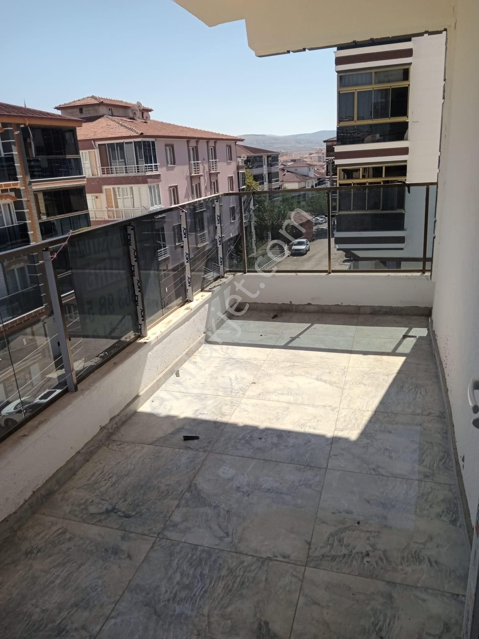 Kırıkkale Merkez Yenimahalle Satılık Daire  KIRIKKALE MERKEZ YENİ MAHALLE PLEVNE CADDESİNE YAKIN SATILIK SIFIR DAİRE 