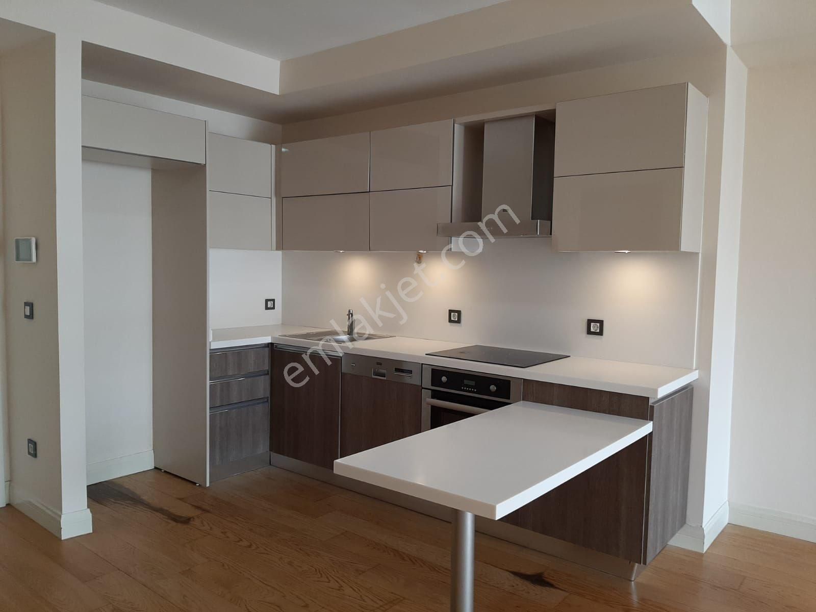 Gaziosmanpaşa Karadeniz Satılık Residence  KİPTAŞ VENEZİA MEGA SATILIK 1+1 DAİRE...AVM HAVUZ PEYZAJ MANZARALI