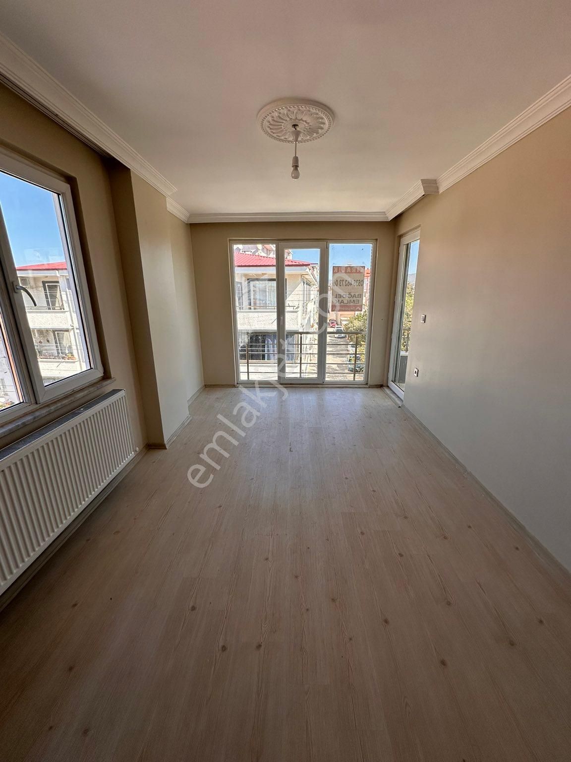 Gömeç Mithatpaşa Kiralık Daire GÖMEÇ MERKEZ DE UYGUN FİYATA KİRALIK 2+1 KAPALI MUTFAK EFSANE DAİRE