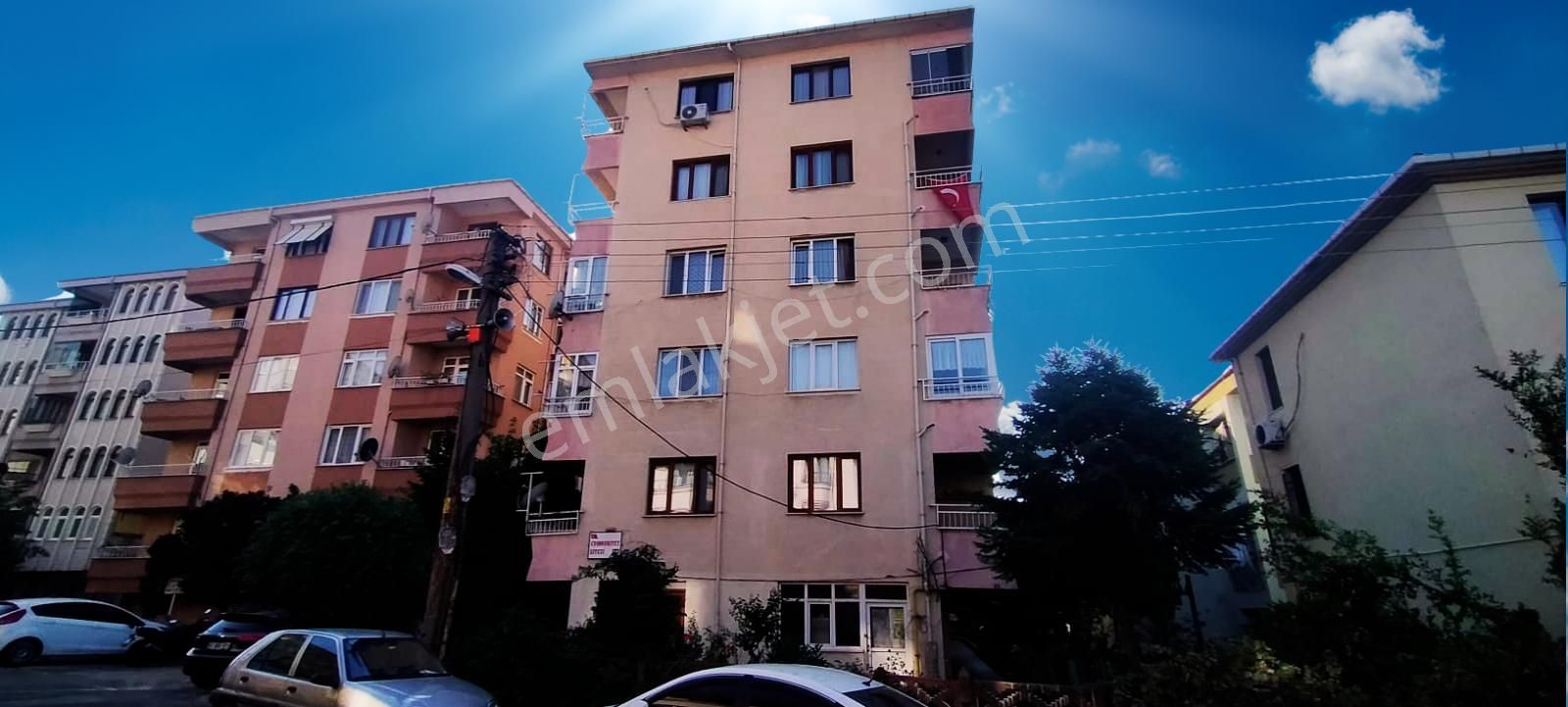 Gölcük Yüzbaşılar Satılık Daire  HASTANE ALTINDA, ASKERİ KAPI YAKIN İÇİ YENİ 105 m2 SATILIK 2+1