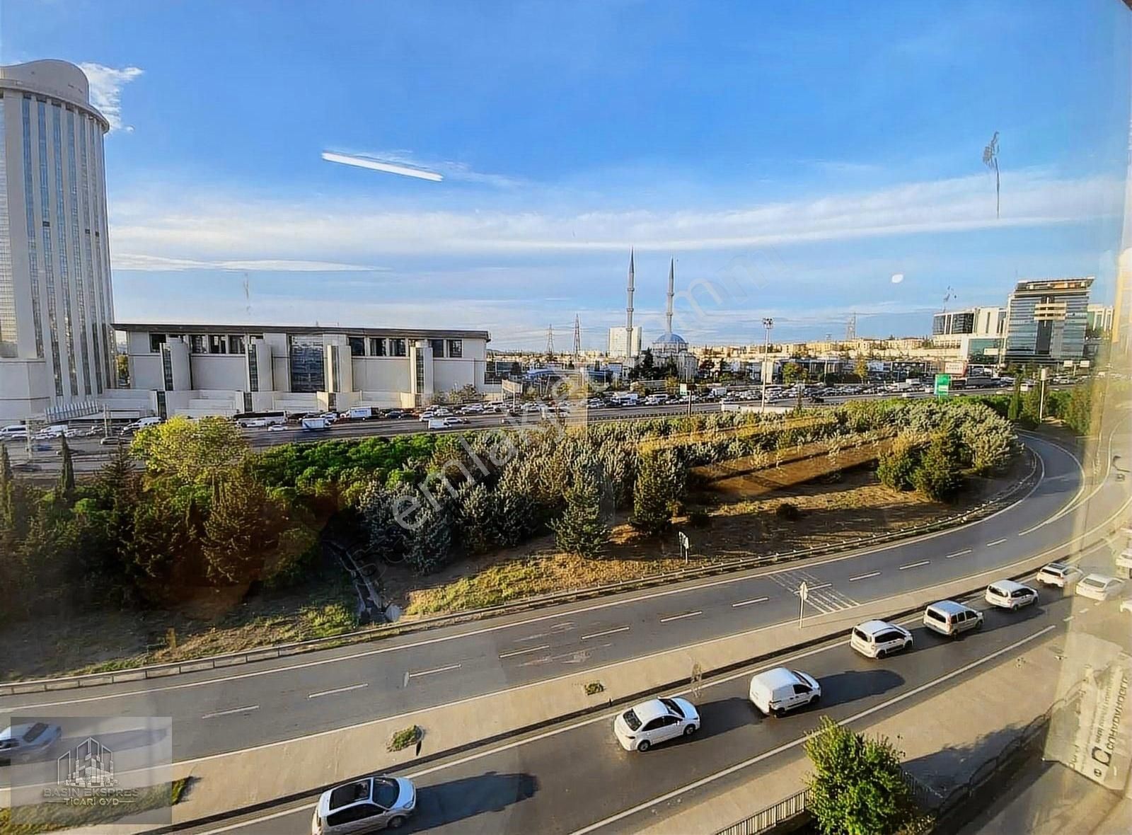 Sulyapıdan Tem Cepheli Vıp Plaza Kiralık Ofis Katları - Görsel 16