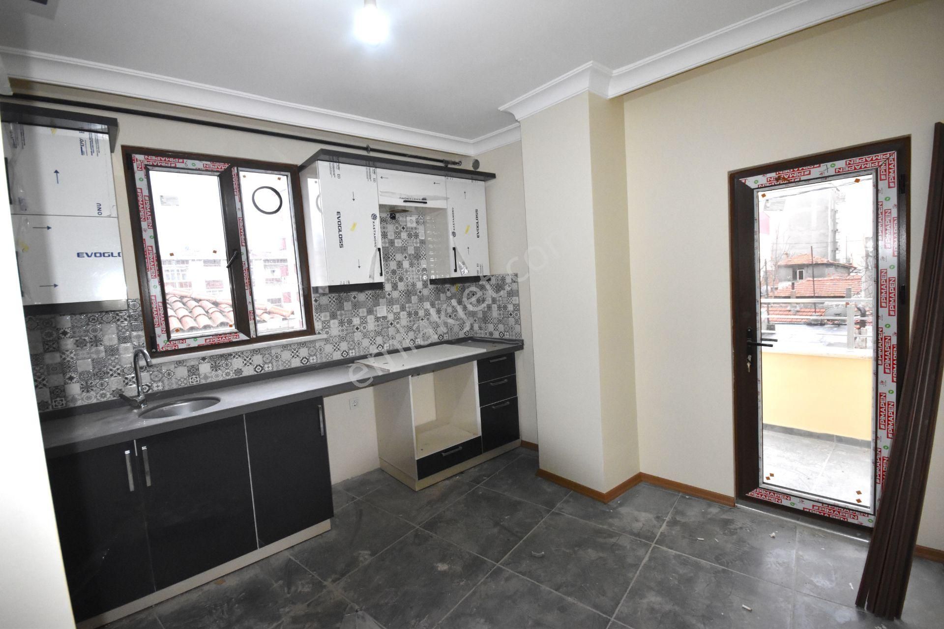 Küçükçekmece Tevfik Bey Satılık Daire NEST'TEN TEVFİKBEY MH 5+2 240m2 EMSALSİZ GENİŞLİKTE DUBLEKS...