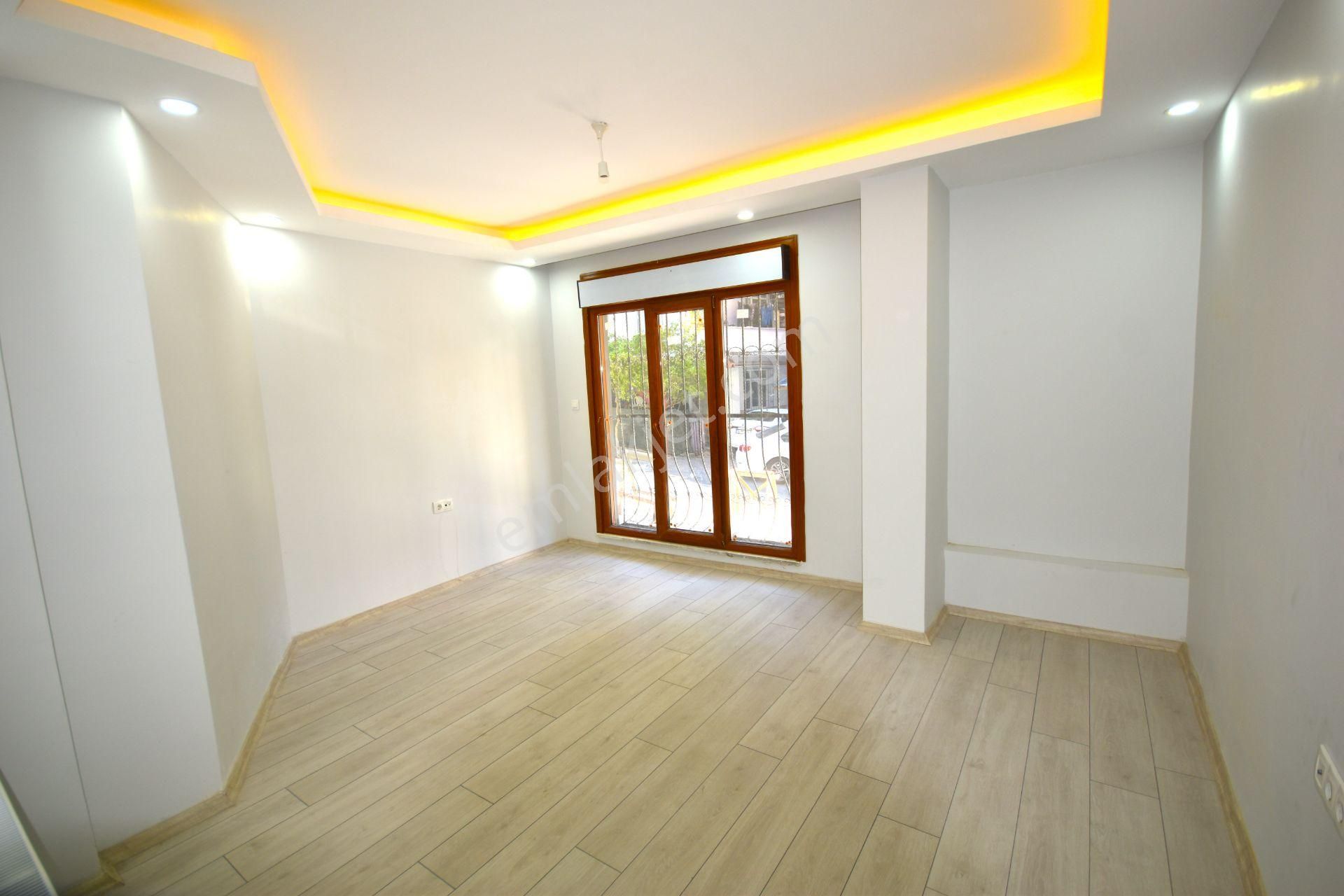 Küçükçekmece İnönü Satılık Daire NEST EMLAK'TAN İNÖNÜ MH 3+1 125m2 SIFIR BALKONLU Y.GİRİŞ DAİRE