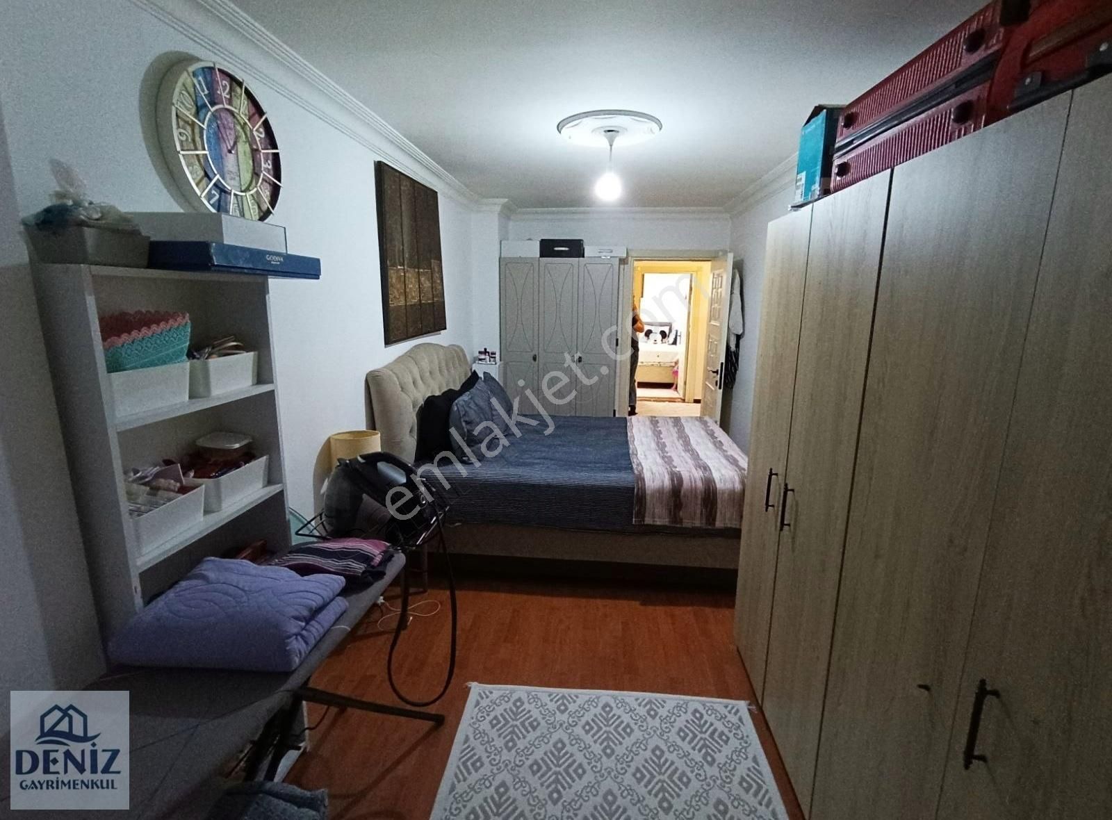 Eyüpsultan Karadolap Satılık Daire DENİZ GAYRİMENKULDEN METROYA 150MT BİNEVLERDE 90M2 2+1 DAİRE