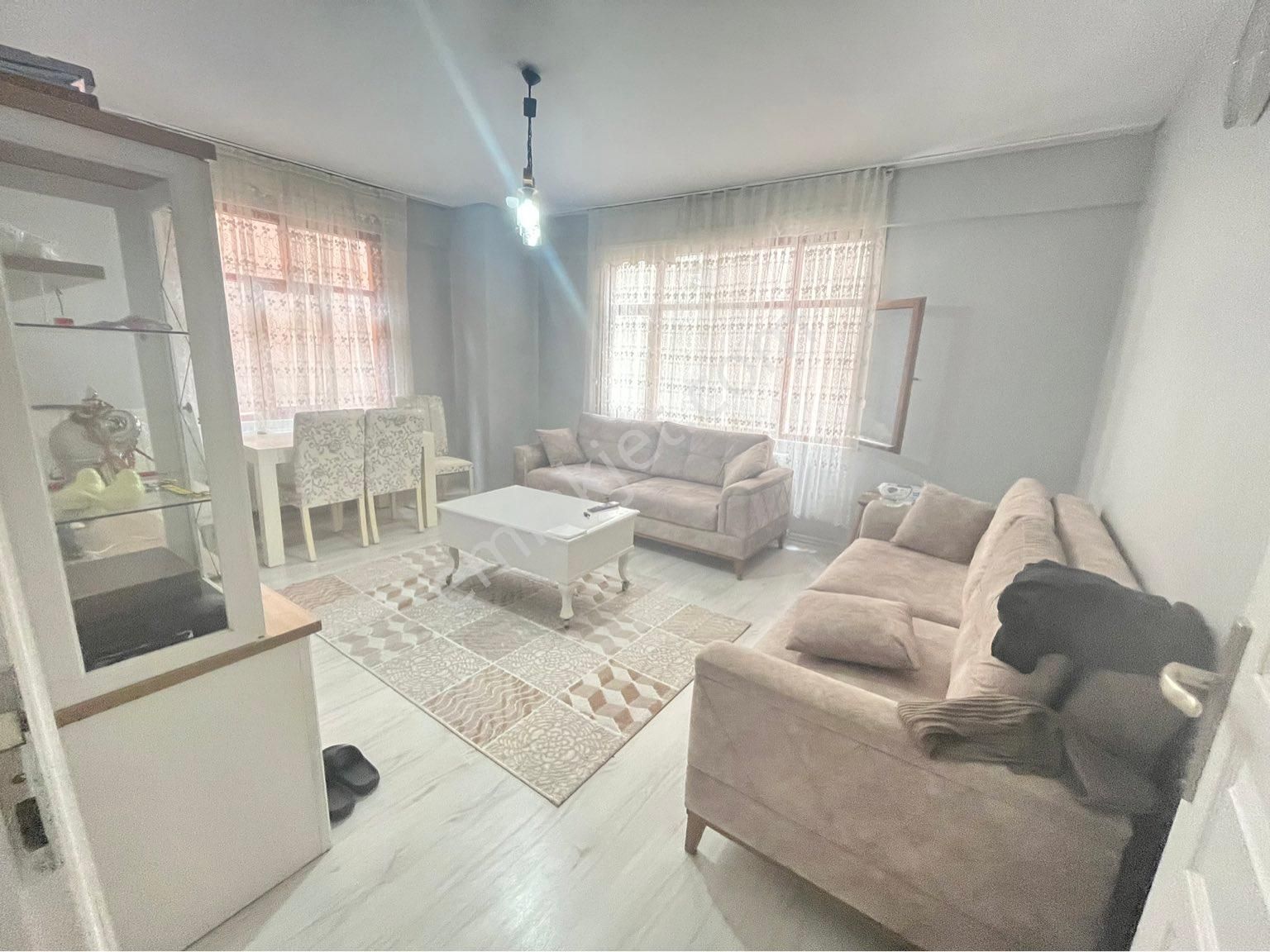 Maltepe Cevizli Satılık Daire  MALTEPE DRAGOZDA YATIRIMLIK 2+1 3 KAT 100 M2 ARSAPAYI 26M2 DAİRE