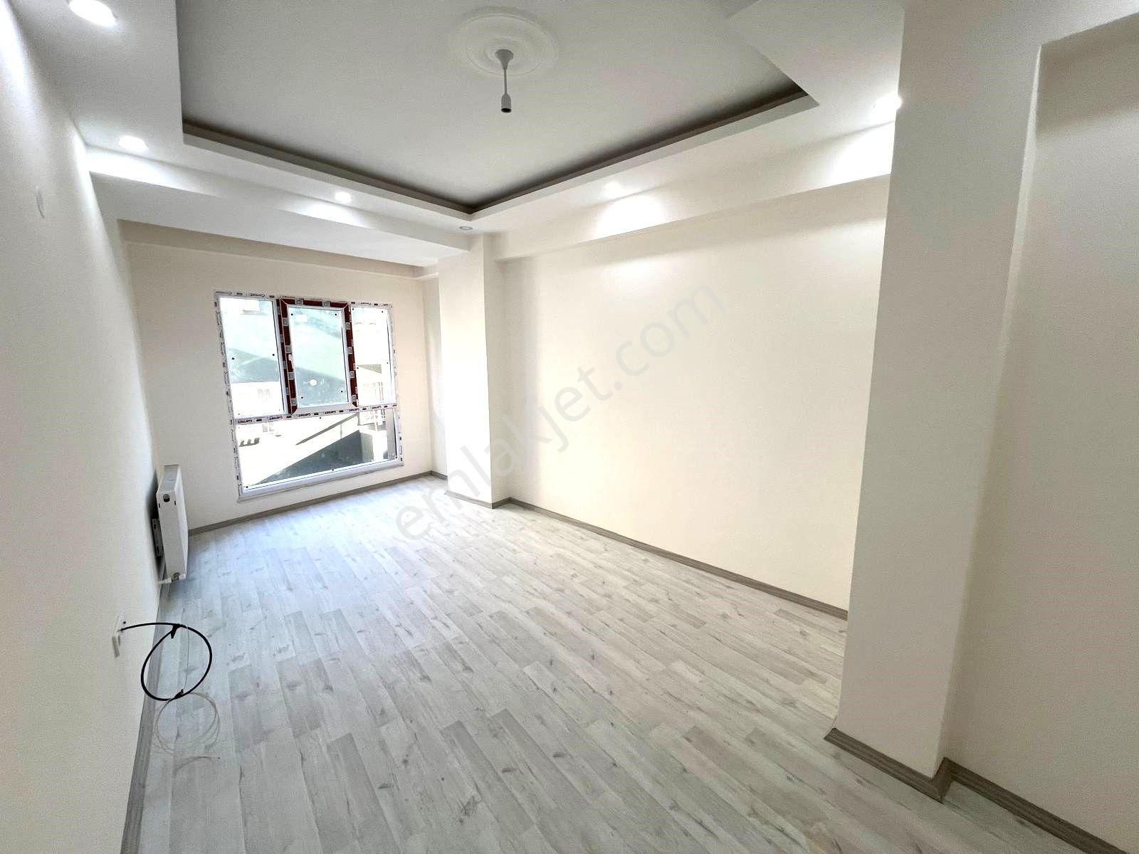 Küçükçekmece Kartaltepe Satılık Daire  SEBA'DAN SEFAKÖY MERKEZDE 2+1 85m2 SIFIR ASANSÖRLÜ METROBÜSE YAKIN 1.KAT