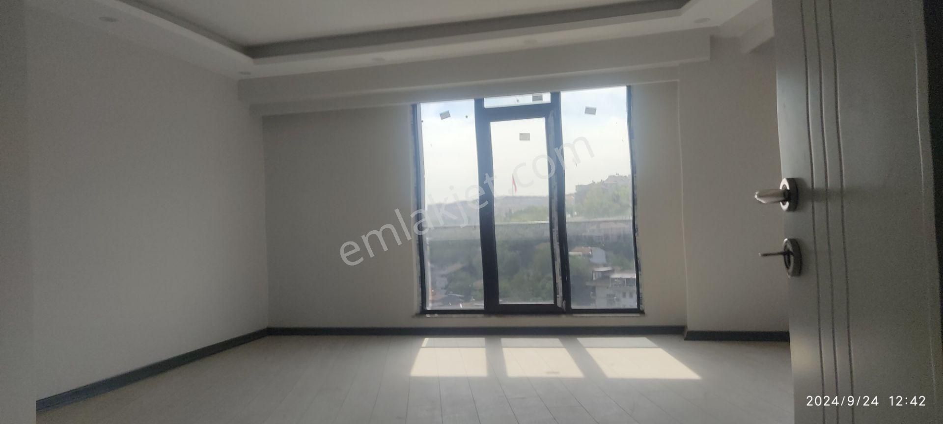 Eyüpsultan İslambey Satılık Daire  EYÜP İSLAMBEYDE SATILIK SIFIR HALİÇ MANZARALI DAİRE