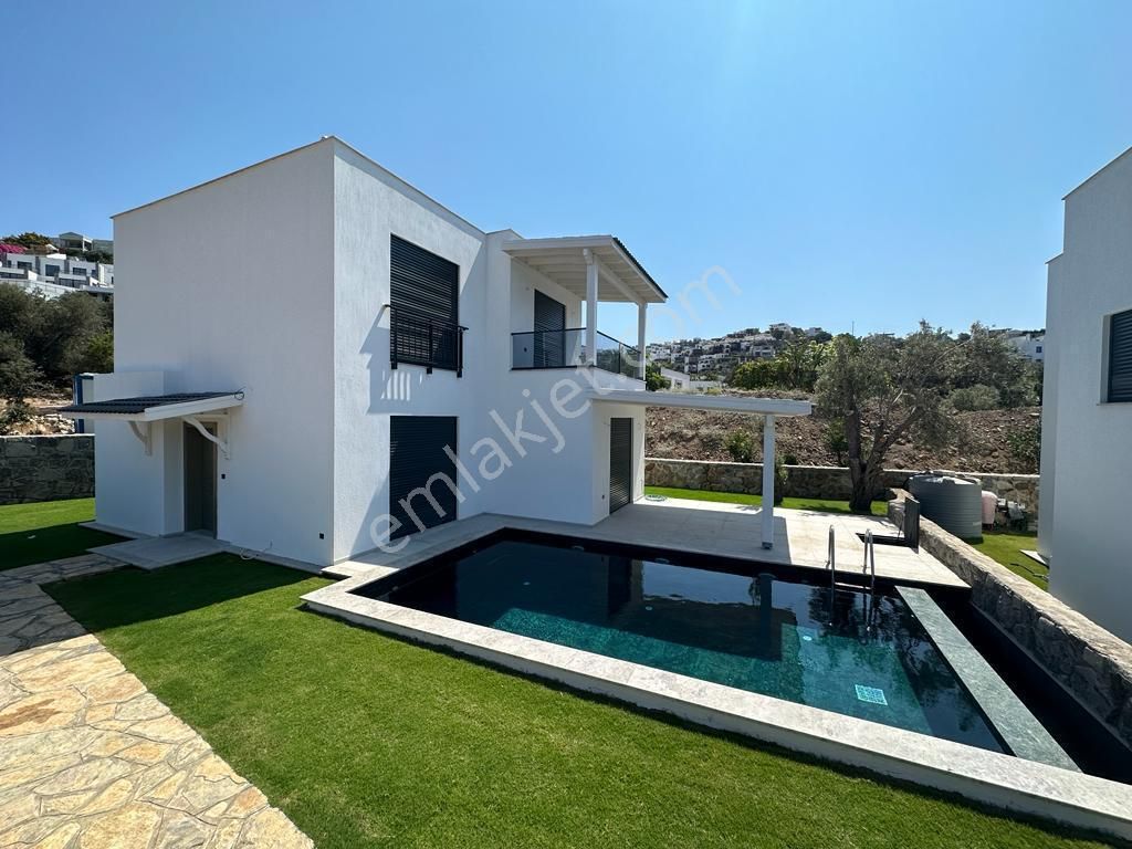 Bodrum Gümüşlük Satılık Villa Gümüşlük’te Satılık Sıfır Müstakil Havuzlu Bahçeli 3+1 Villa