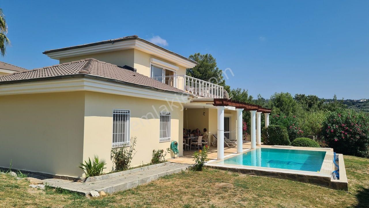 Kuşadası Karaova Satılık Villa FIRSAT! Kuşadası Akdeniz mimari, Manzaralı Müstakil Villa