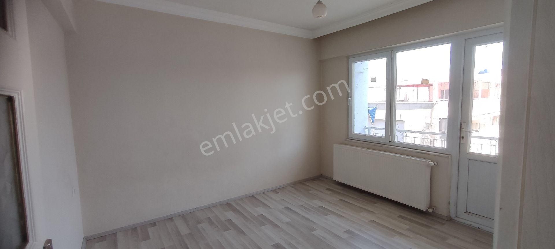 Doğalgazlı Asansörlü 6. Kat Kiralık Daire - Görsel 11