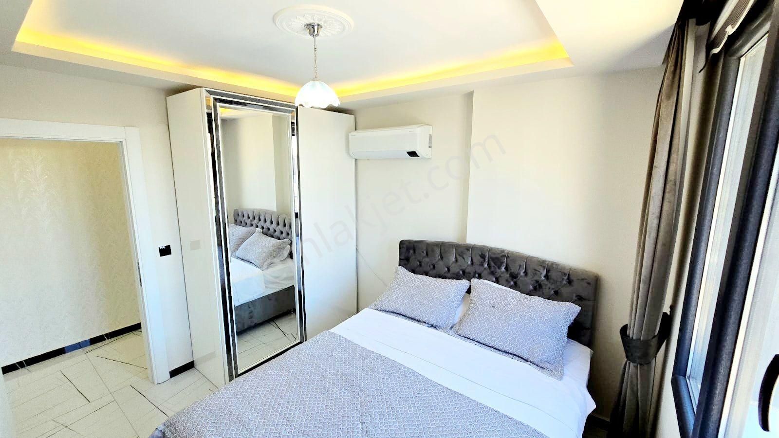 Didim'de İngilizden Elit Site İçerisinde Ful Eşyalı Asansörlü Satılık 2+1 Daire - Görsel 24