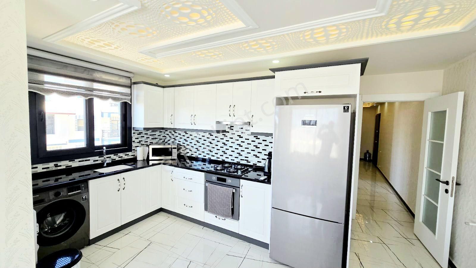 Didim'de İngilizden Elit Site İçerisinde Ful Eşyalı Asansörlü Satılık 2+1 Daire - Görsel 22