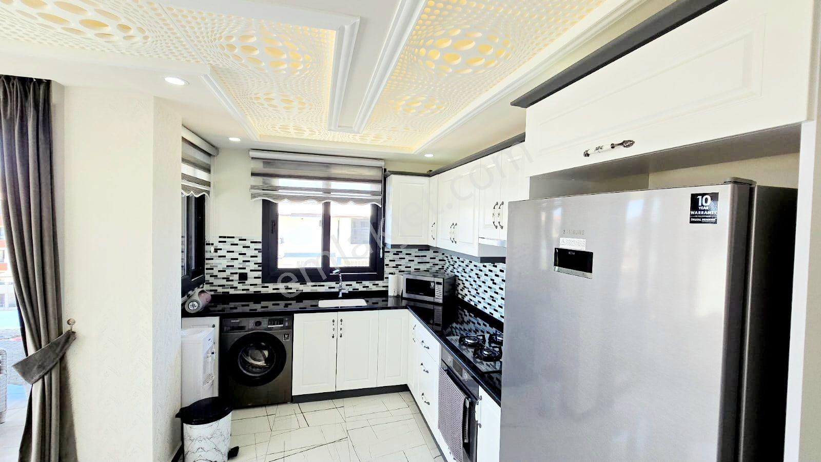 Didim'de İngilizden Elit Site İçerisinde Ful Eşyalı Asansörlü Satılık 2+1 Daire - Görsel 13