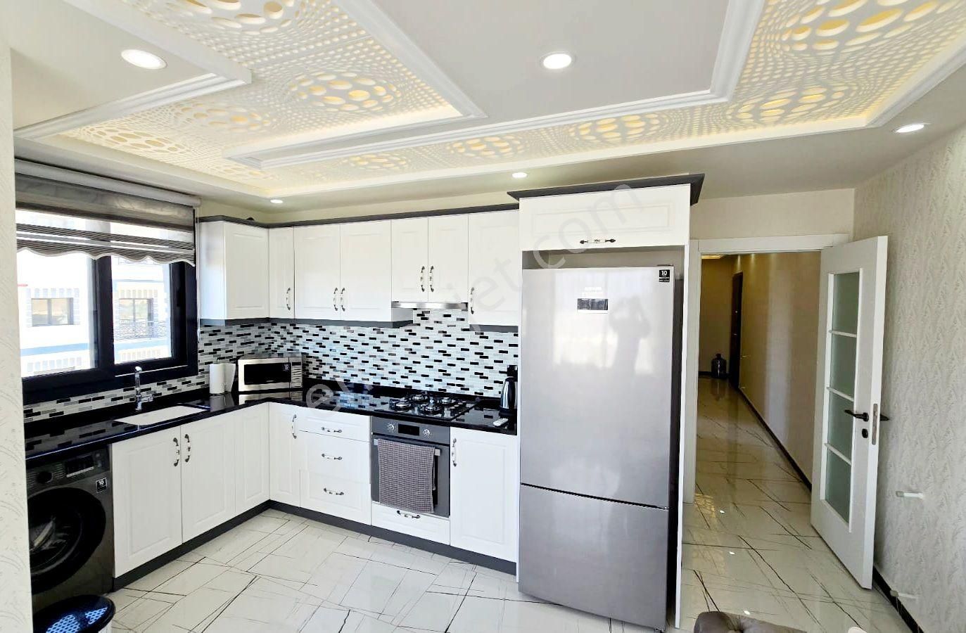 Didim'de İngilizden Elit Site İçerisinde Ful Eşyalı Asansörlü Satılık 2+1 Daire - Görsel 15