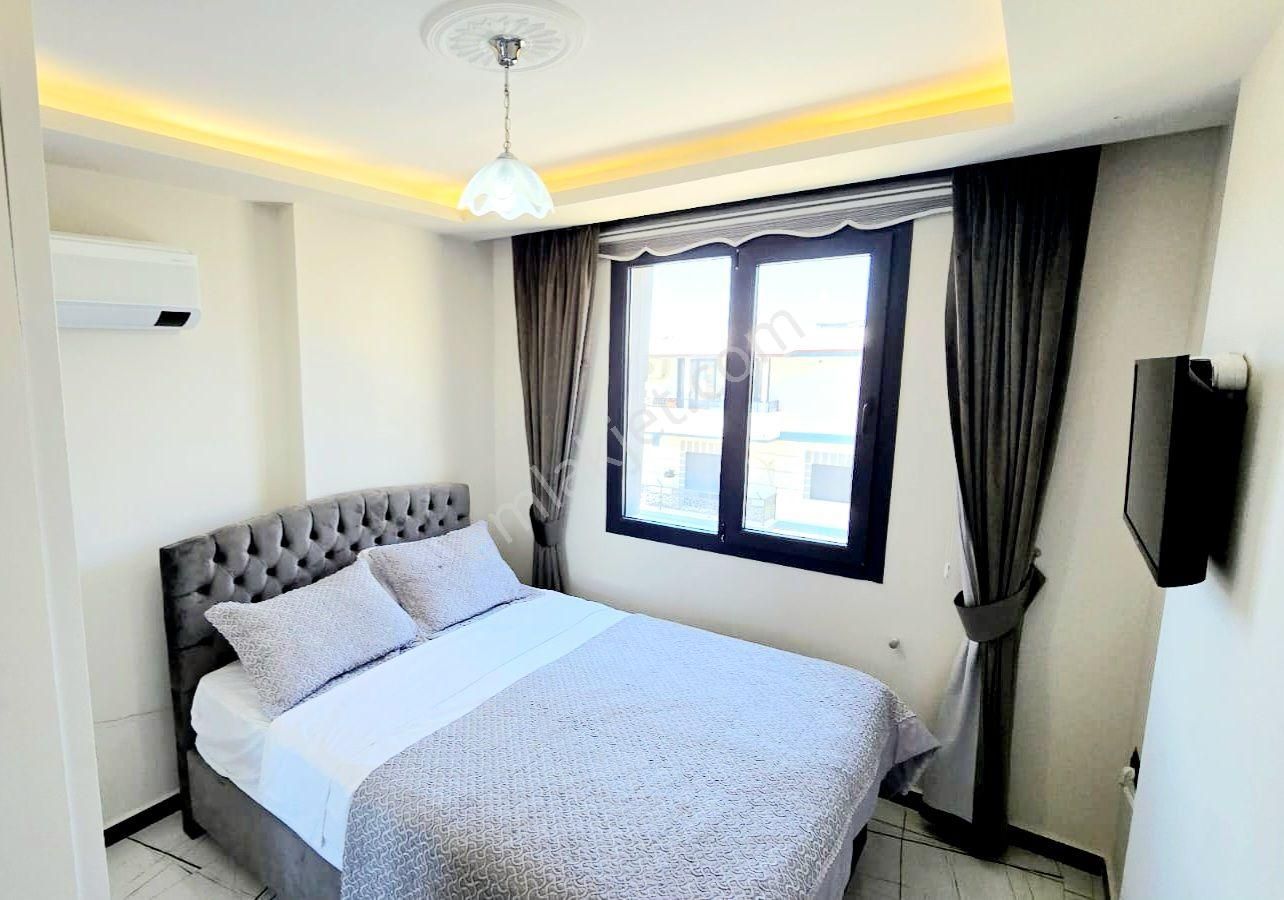 Didim'de İngilizden Elit Site İçerisinde Ful Eşyalı Asansörlü Satılık 2+1 Daire - Görsel 31
