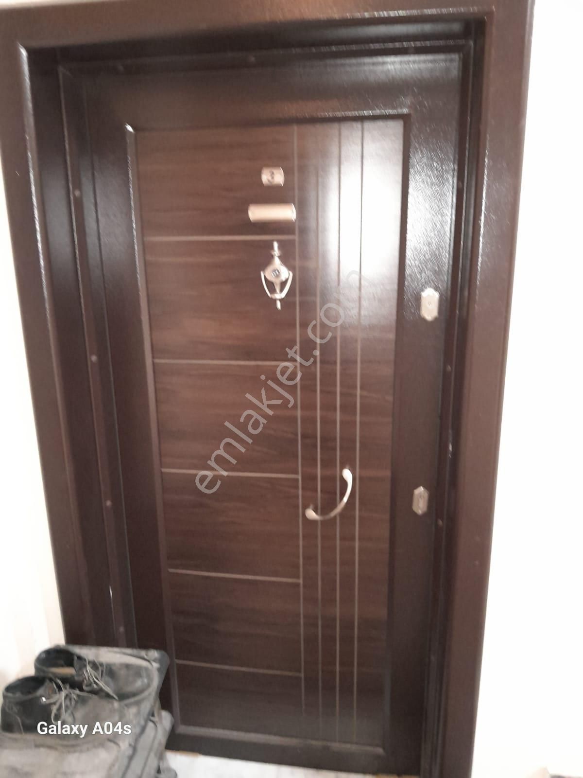 Tepebaşı Ömerağa Satılık Daire  M-34 ÖMERAĞA MAHALLESİNDE SATILIK 2+1 DAİRE