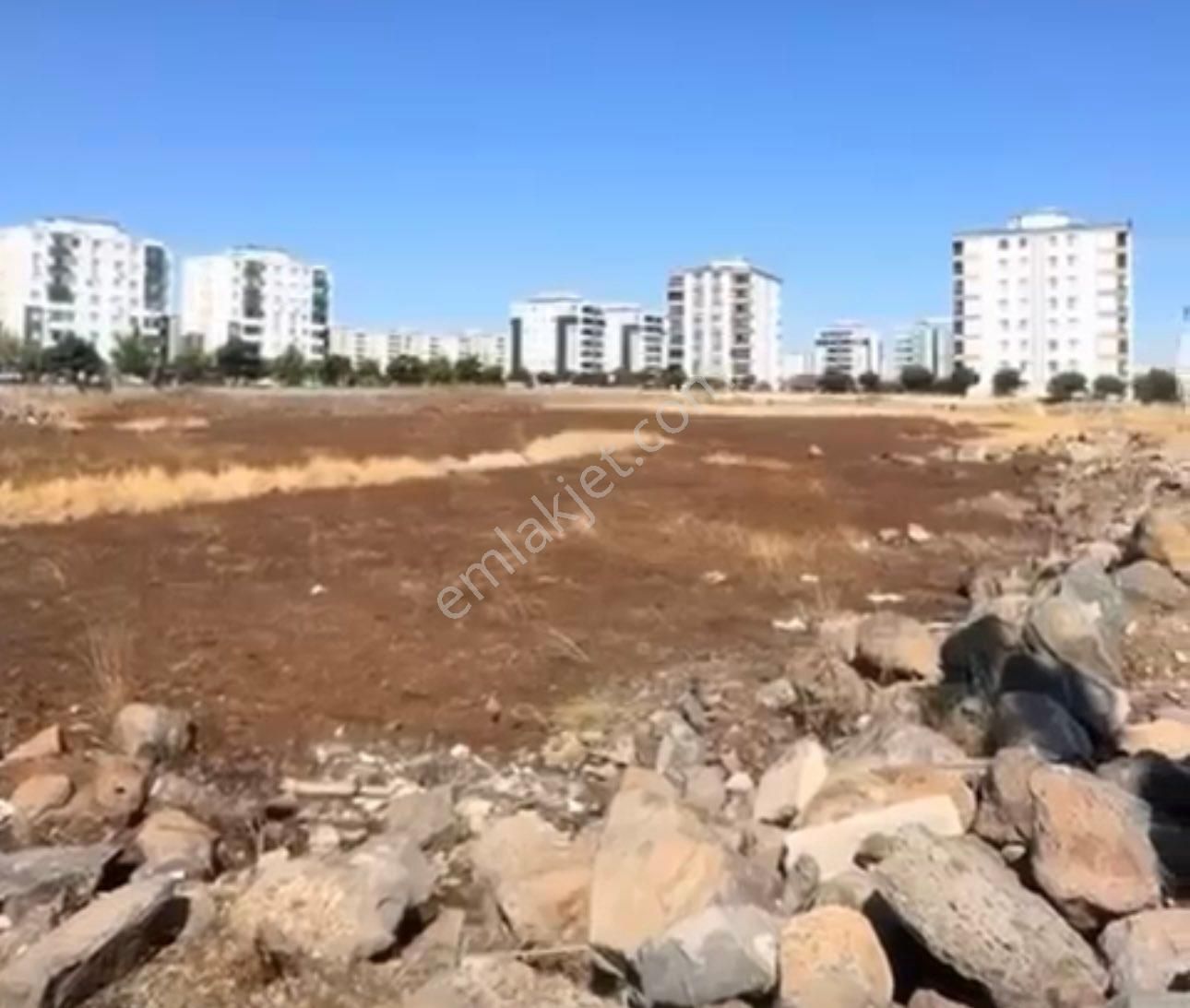 Bağlar Bağcılar Satılık Daire 75 EMLAKTAN BAĞCILAR NEVROZ PARK CİVARI 2+1 ARSA PAYINDAN ACİL SATLIK DAİRE