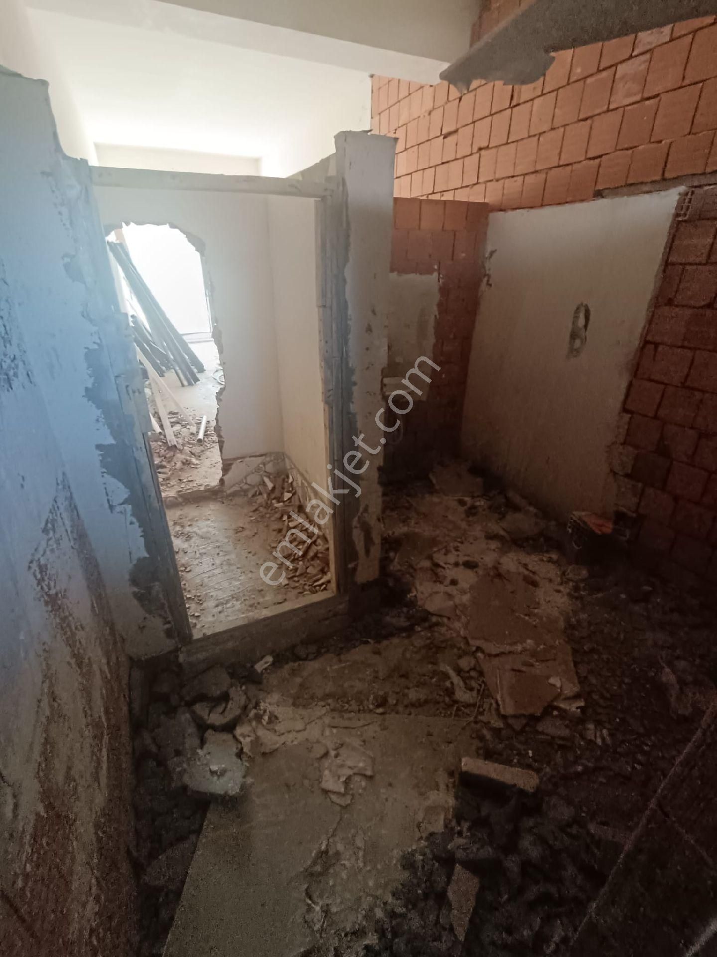 Kirazlı Metronun Yanında Kiralık Sıfır Dükkan - Görsel 5