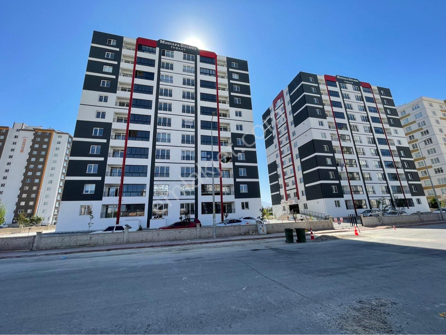 Kocasinan Beyazşehir Satılık Daire BEYAZŞEHİR YAŞAM MERKEZİ KARŞISI 3+2 180M2