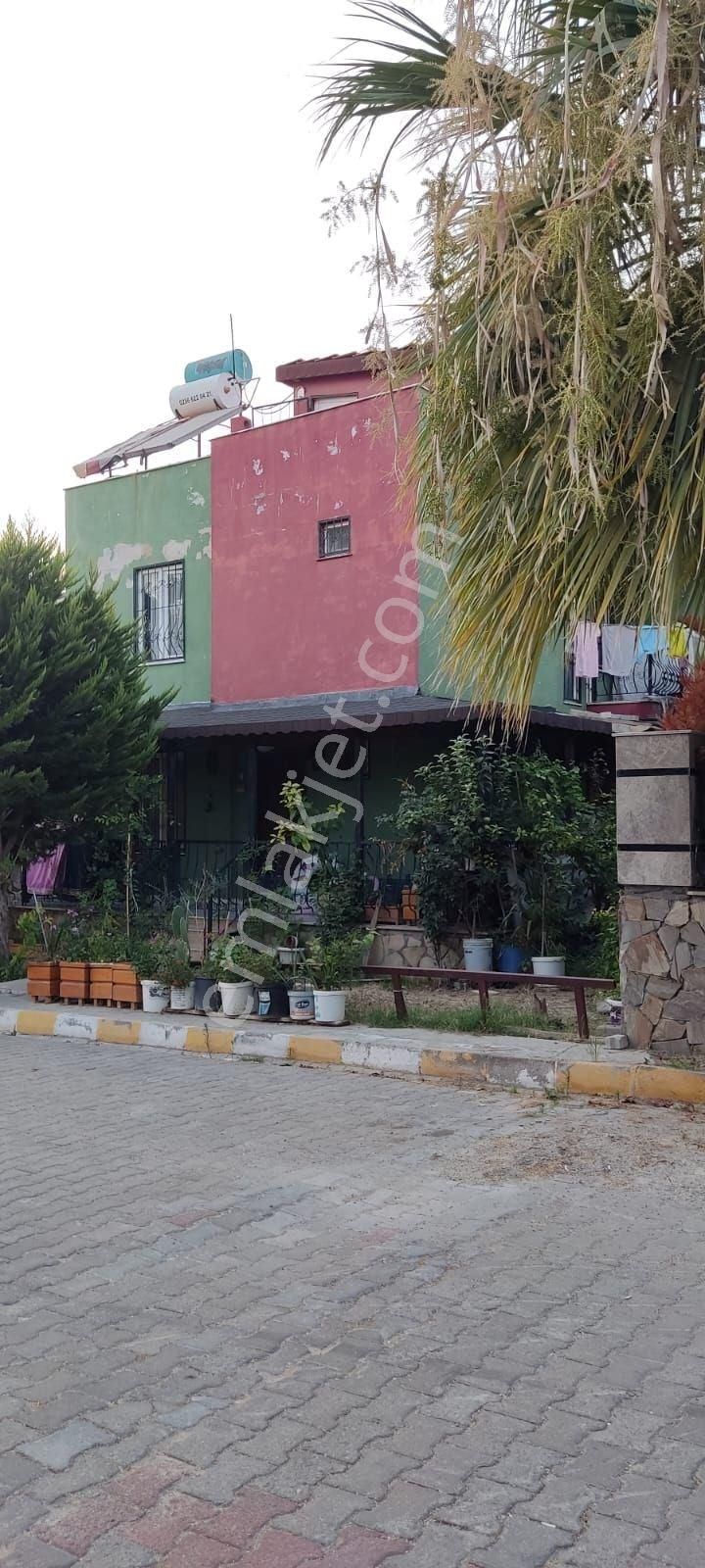 Kuşadası Değirmendere Satılık Villa Kuşadası Merkeze Yakın Doğalgazlı Bahçeli Villa