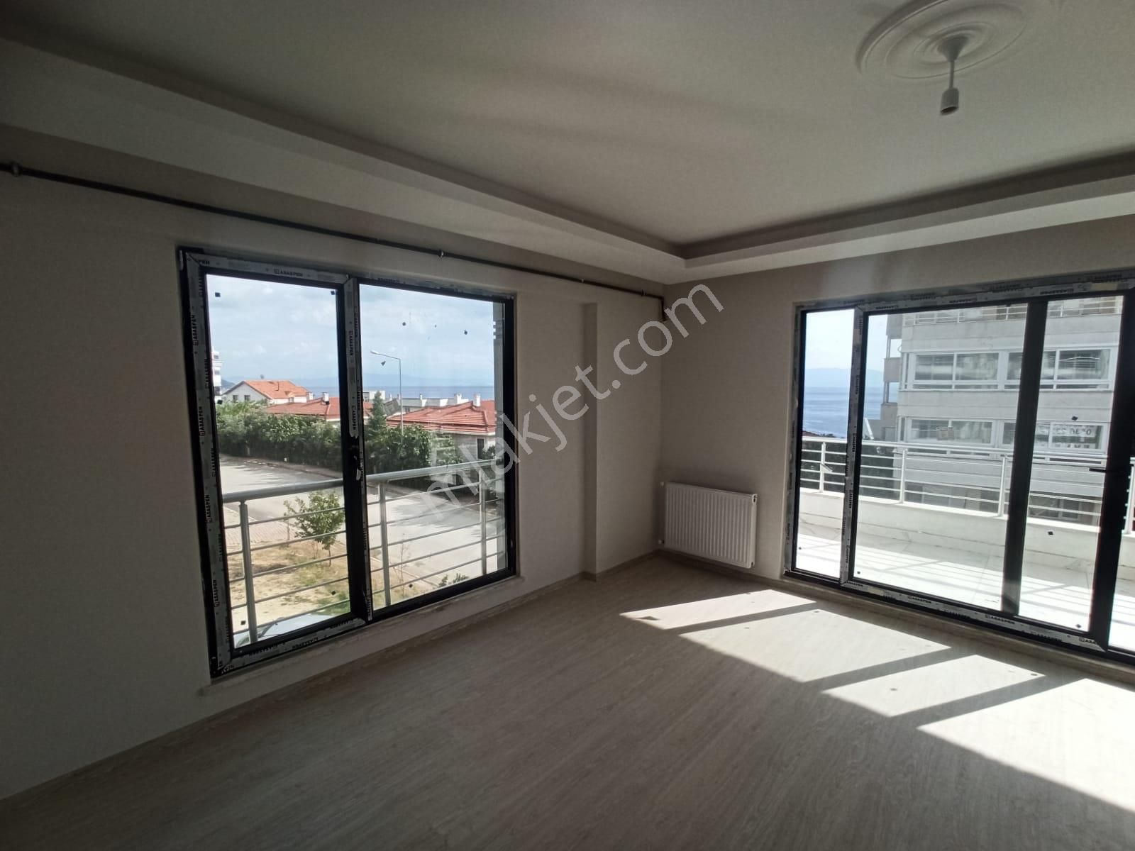 Deniz Manzaralı Aydınerler Yalı Park Evleri 3+1 Sıfır Daire - Görsel 2