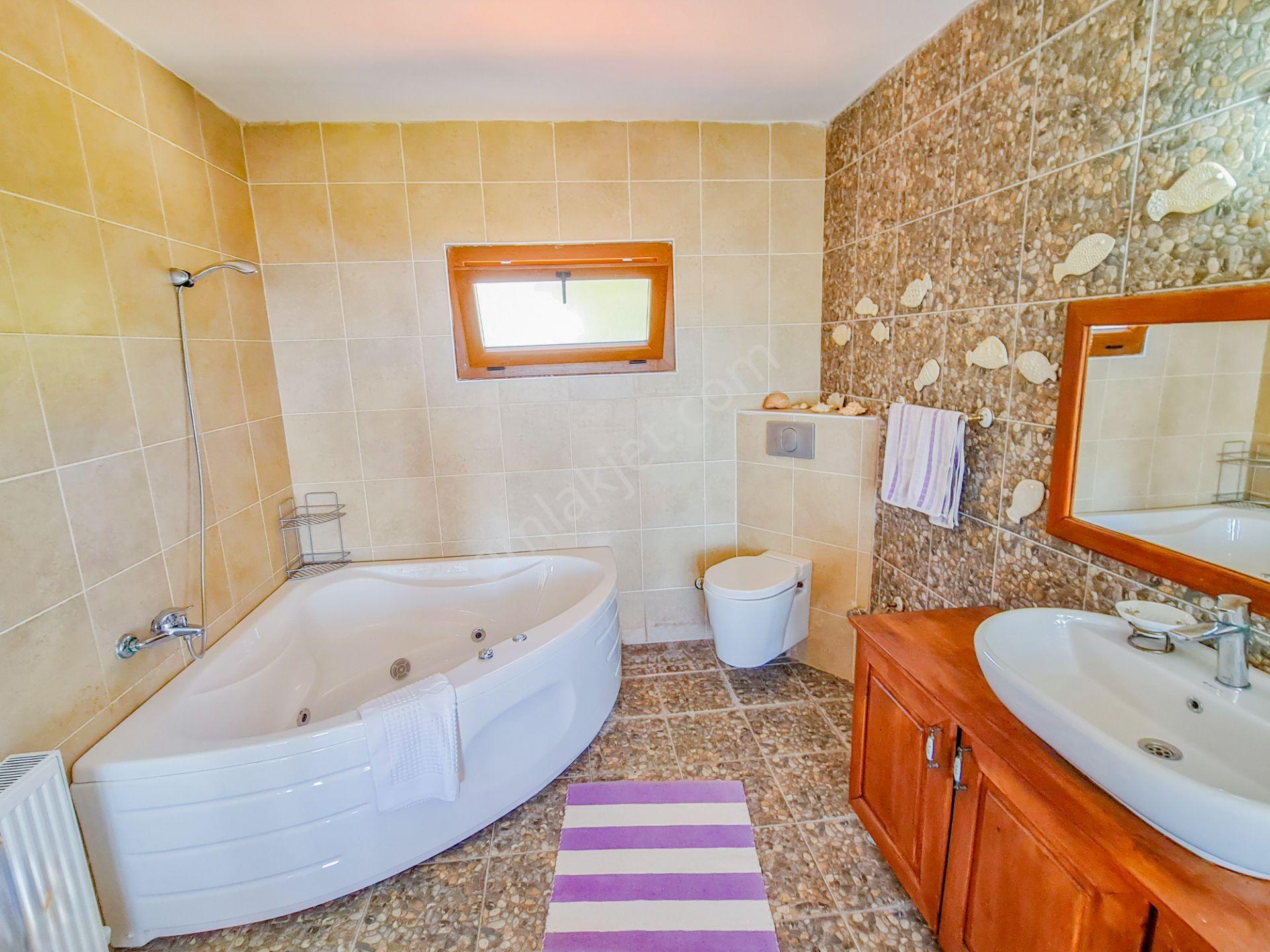 916 M2 Arsa İçinde 4+1 Ve 5+1 İki Villa (birlikte Satılık) - Görsel 19