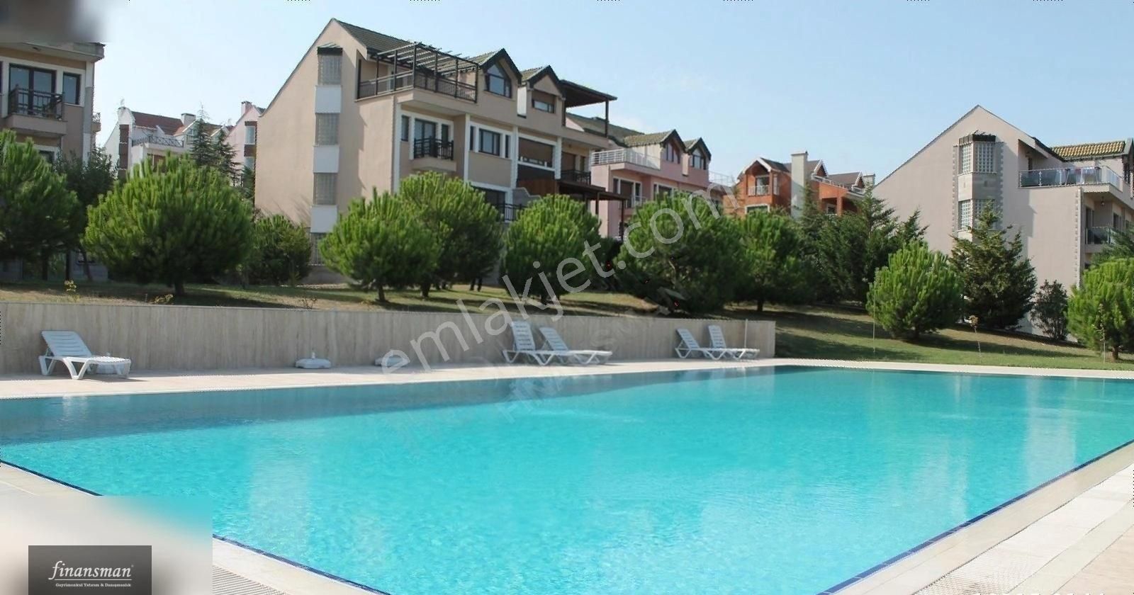 Başakşehir Bahçeşehir 2. Kısım Kiralık Villa HAVUZLU SİTEDE.. A TİPİ.. BAHÇELİ.. TRİPLEX.. KÖŞE VİLLA..