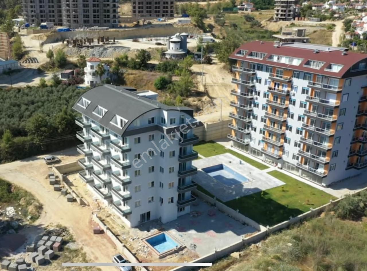 Alanya Avsallar Satılık Daire Avsallar'da Acil Satılık 1+1 Eşyalı Daire