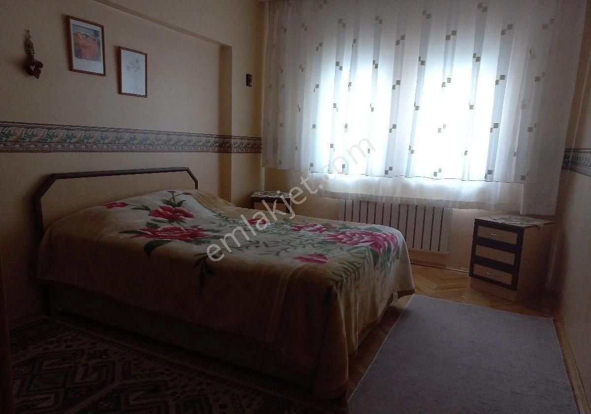 Botanik Metro Yanı 3. Kat Eşyalı 2+1 Daire - Görsel 8