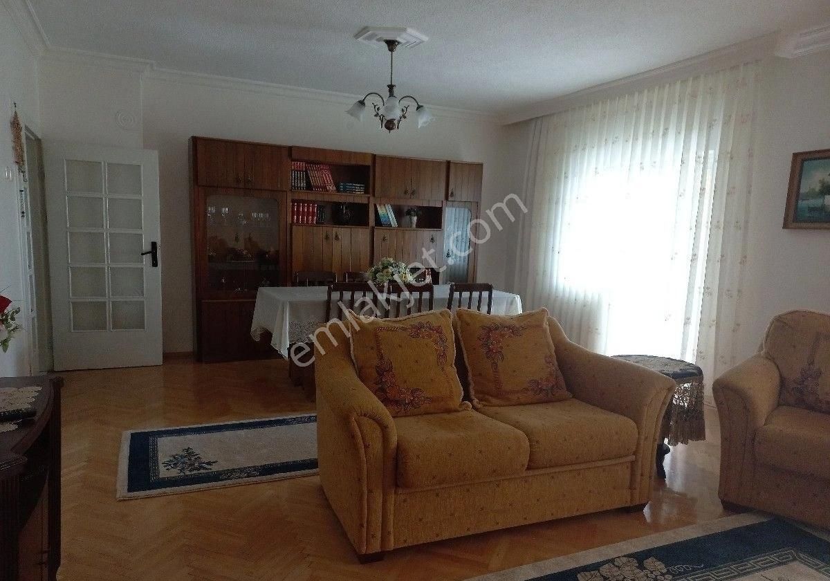 Botanik Metro Yanı 3. Kat Eşyalı 2+1 Daire - Görsel 11